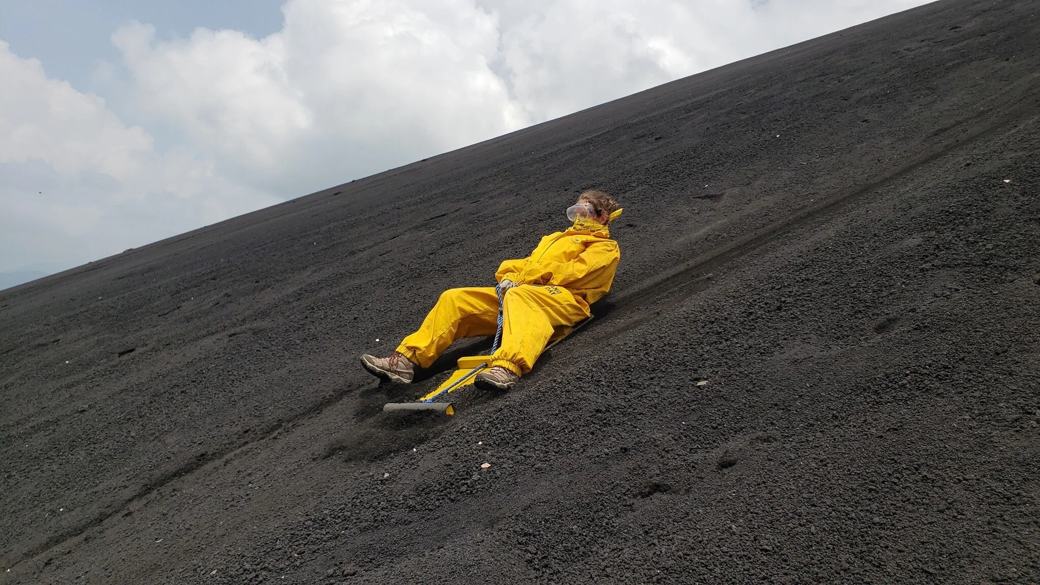 Note the lack of dust behind Alex … :)