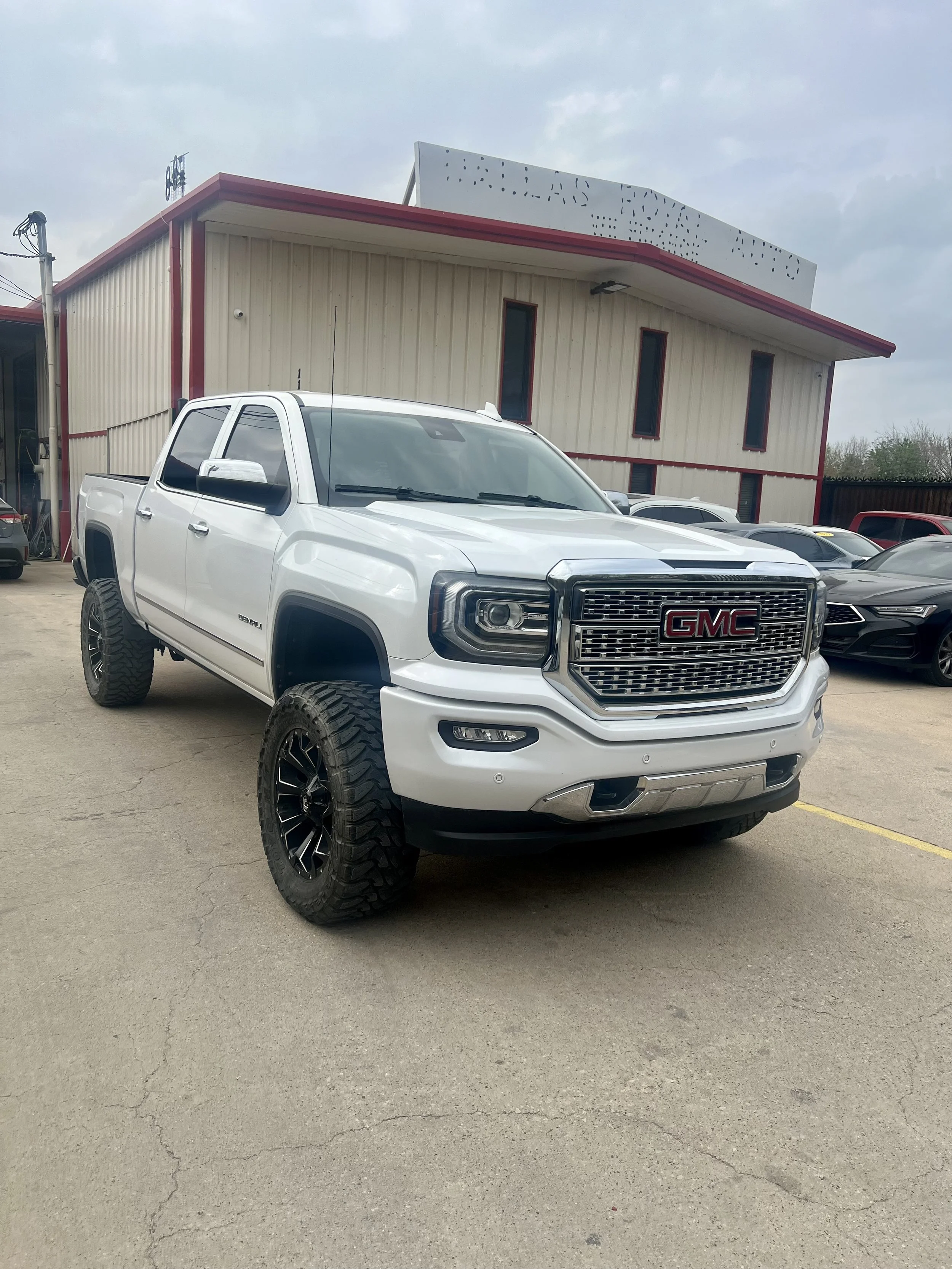 2017 GMC SIERRA