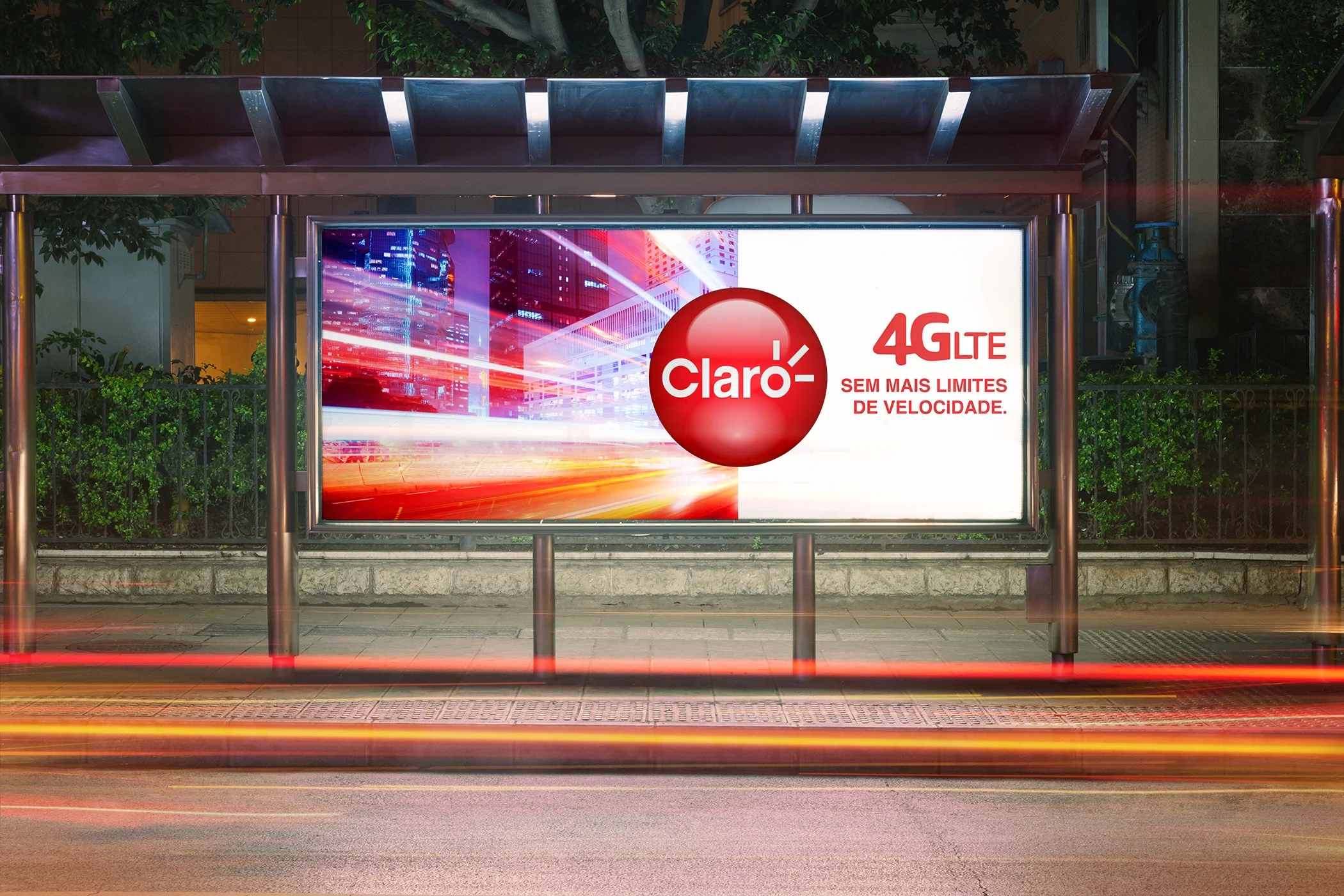 Claro4GLTE-2_Bus-Shelter.jpg