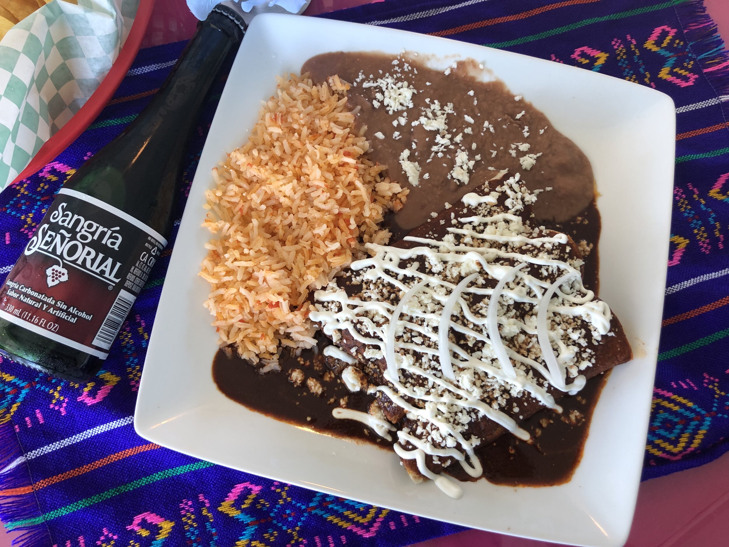 ENCHILADAS DE MOLE.jpg