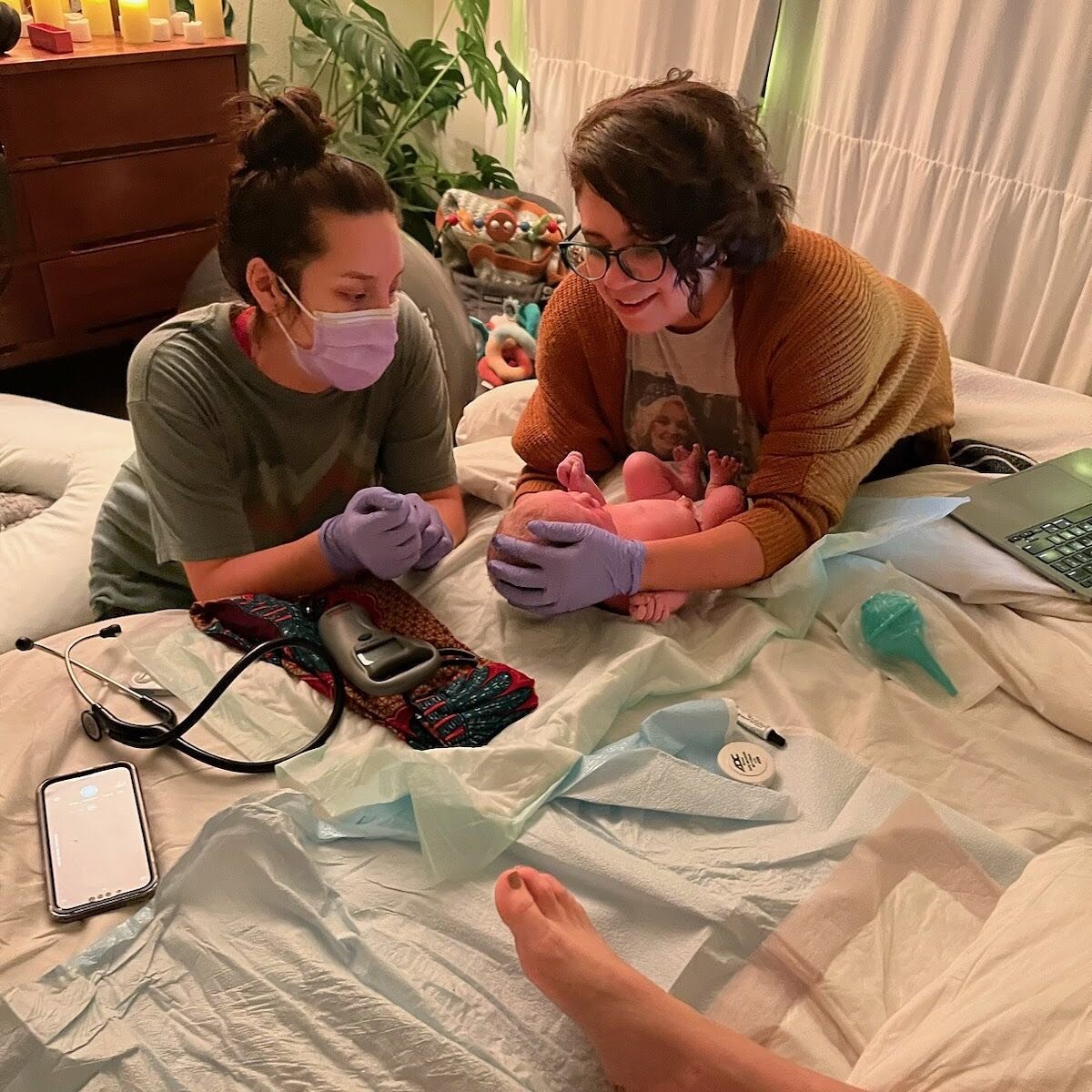 It&rsquo;s Family Business

Have you met Olivia, one of our amazing birth assistants? She has been attending births since 2018, but moved to Oregon in 2020 and has been attending births with Wilder ever since. Those of you who have met Olivia know th