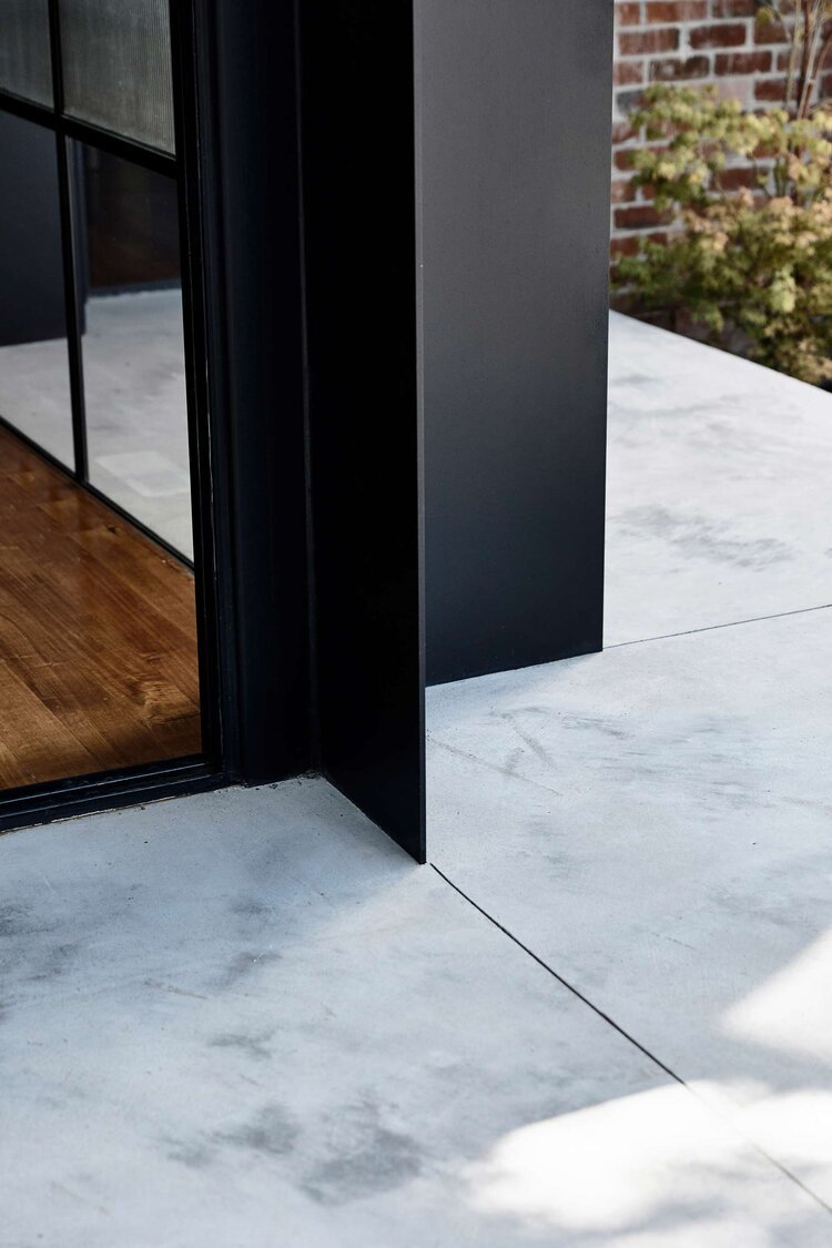 Renovation+with+minimalist+black+steel+frame.jpeg