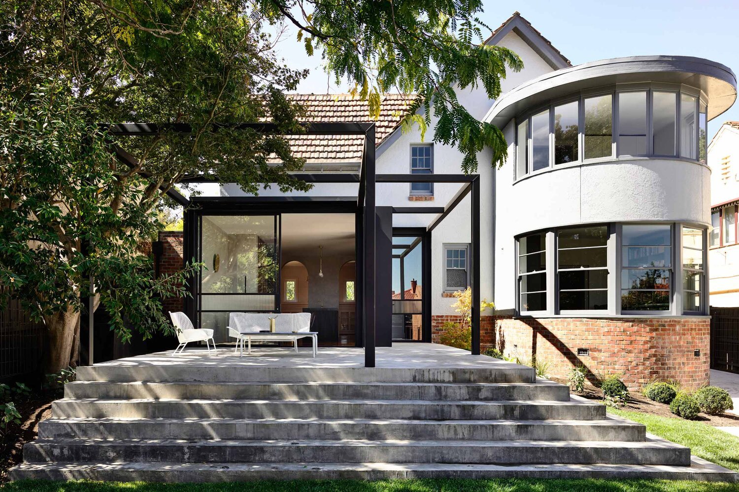 St+Kilda+East+renovation+outdoor+concrete+deck.jpeg
