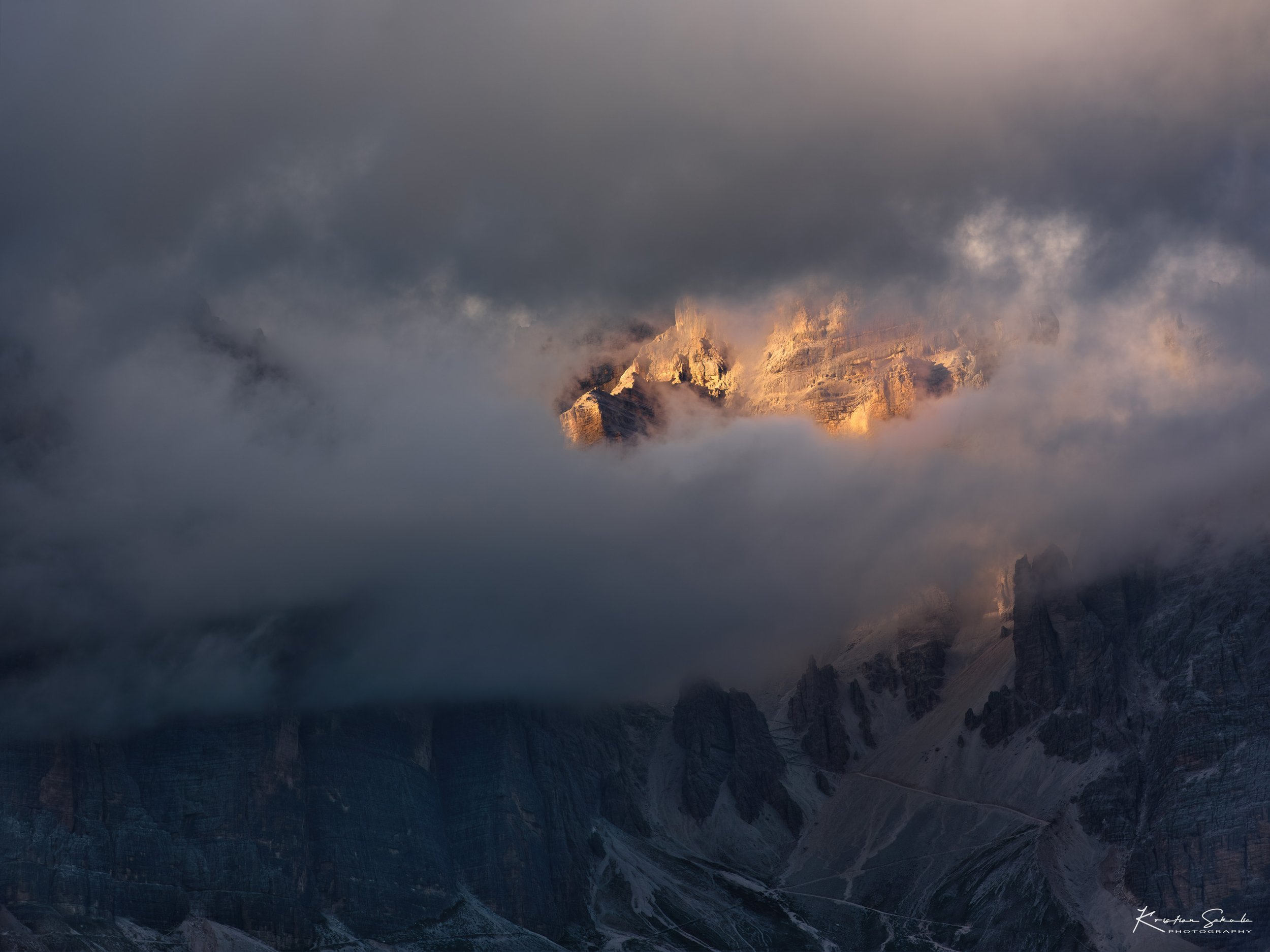 DSCF9893-DeNoiseAI-low-light copy 2.jpg