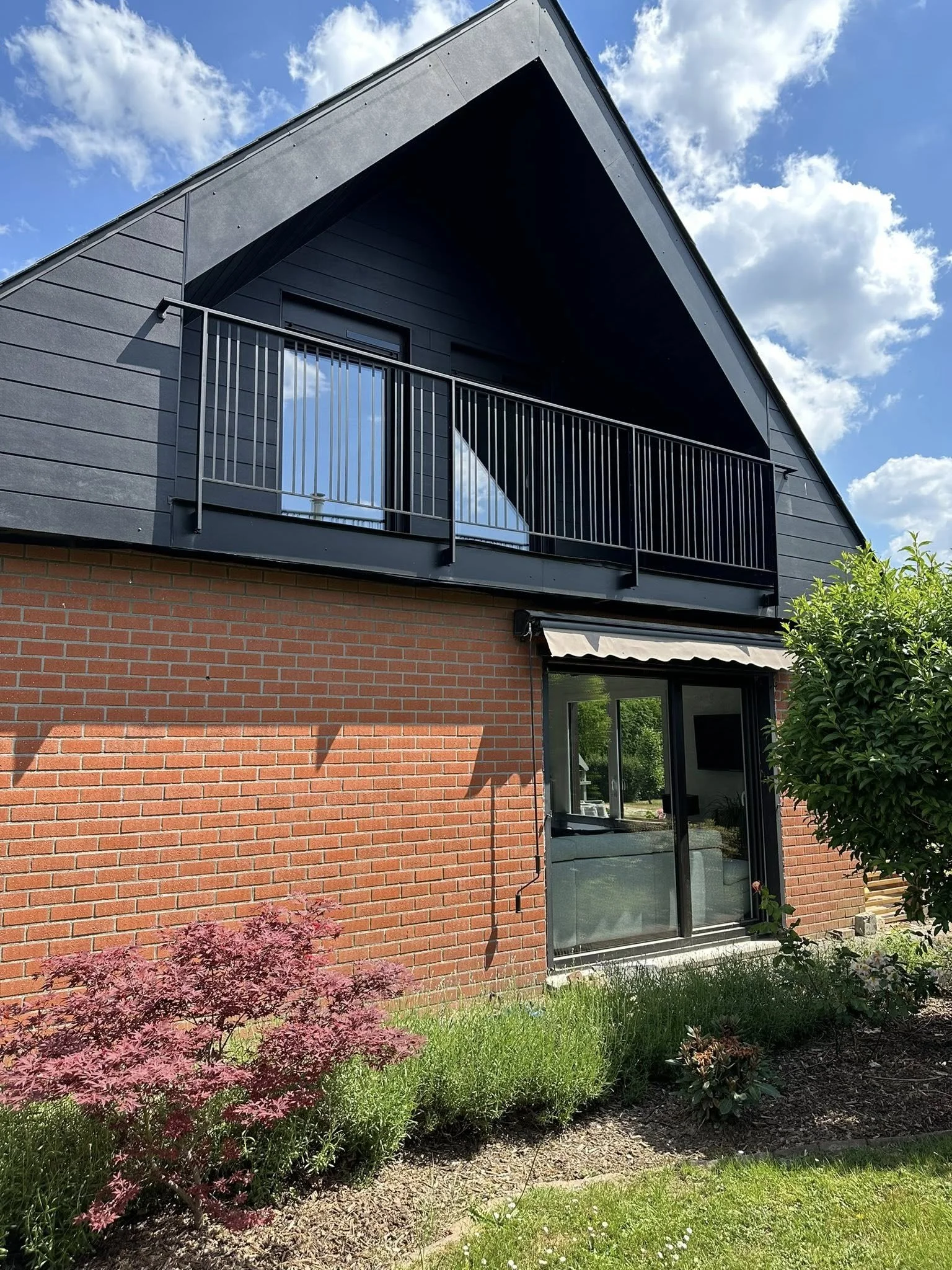 537527370_1065392592244625_1133975231703313278_n (3).jpg