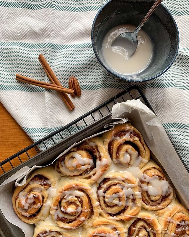 Mother&rsquo;s Day Brunch may be postponed ... but honestly... who kneads an excuse for some pastry love these days! ;) #dadjoke 
Rich buttery, cinnamon goodness... the only question is... ice cream or whipped? 
#cinnamonrolls #mothersday #cinnabon #