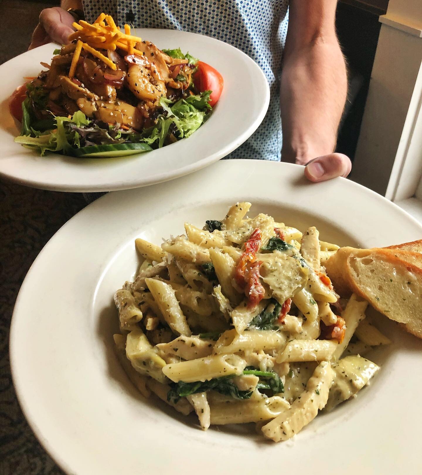 We just wanted to take a moment of pasta appreciation because it might just be our favourite comforting fall dish- and we&rsquo;ve got lots of great ones on the menu too. 🍝 #goodeats