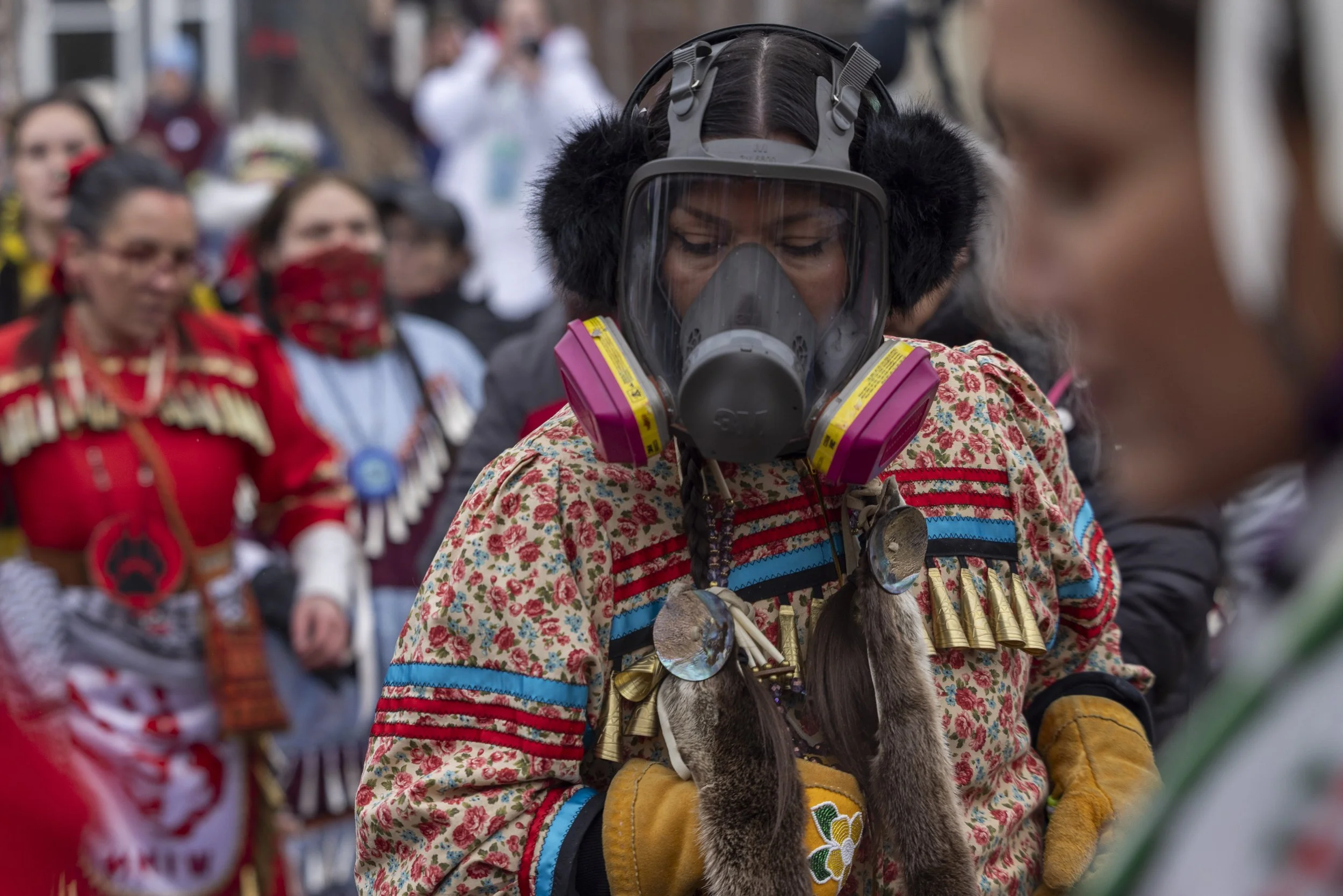 Jingle Dress Dancers Hold Healing Ceremonies at Good and Pretti Memorial Sites in Minneapolis 