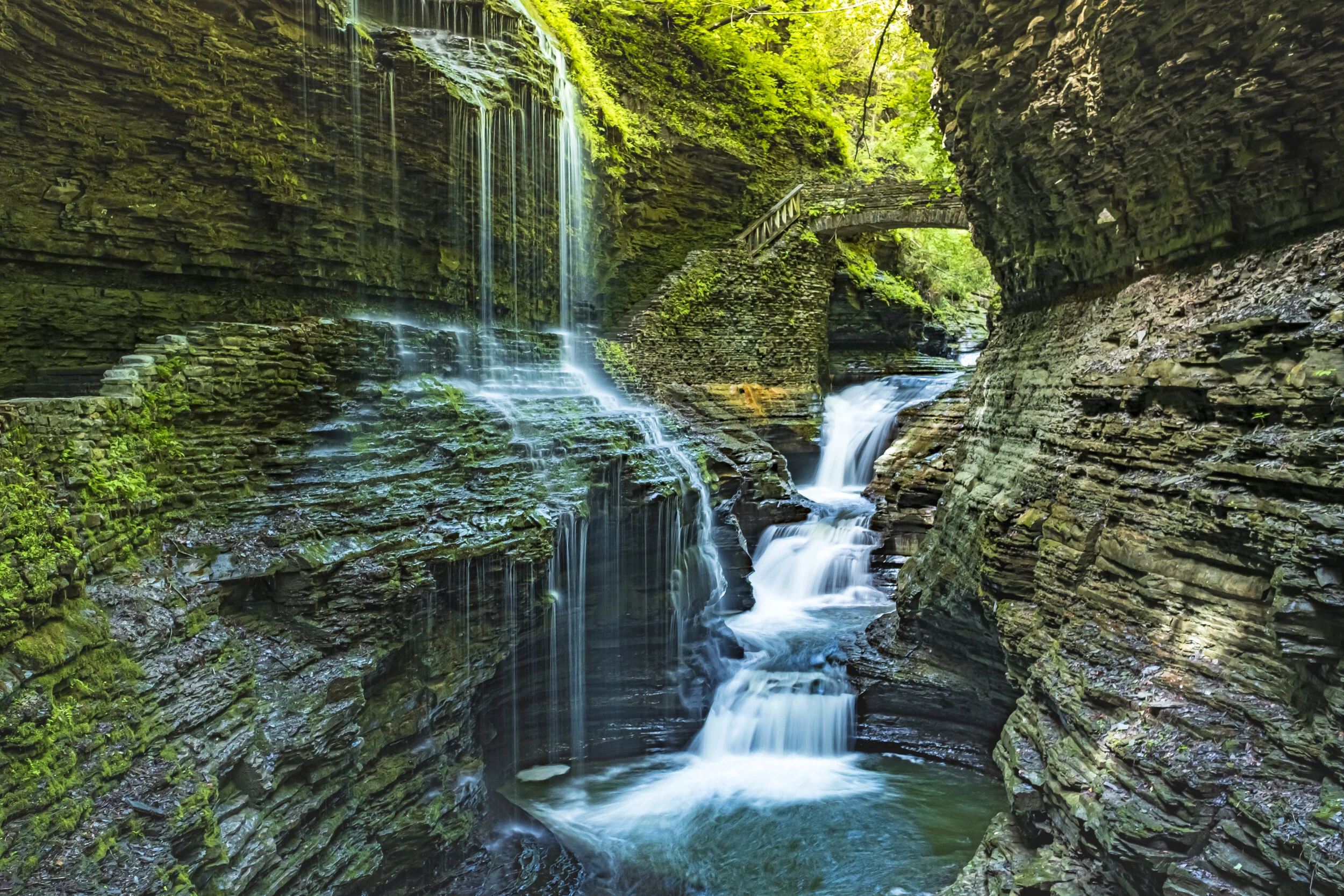 2057 - Rainbow Falls.jpg