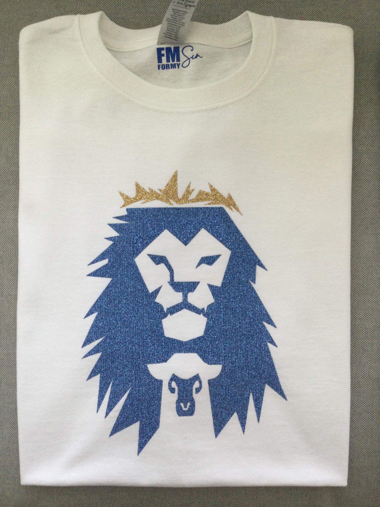 Lion Lamb Gold Royal Glitter white.jpeg