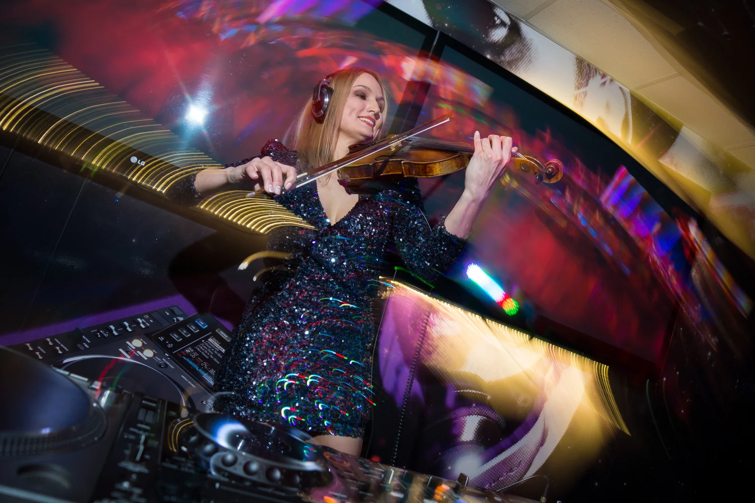Violin DJ