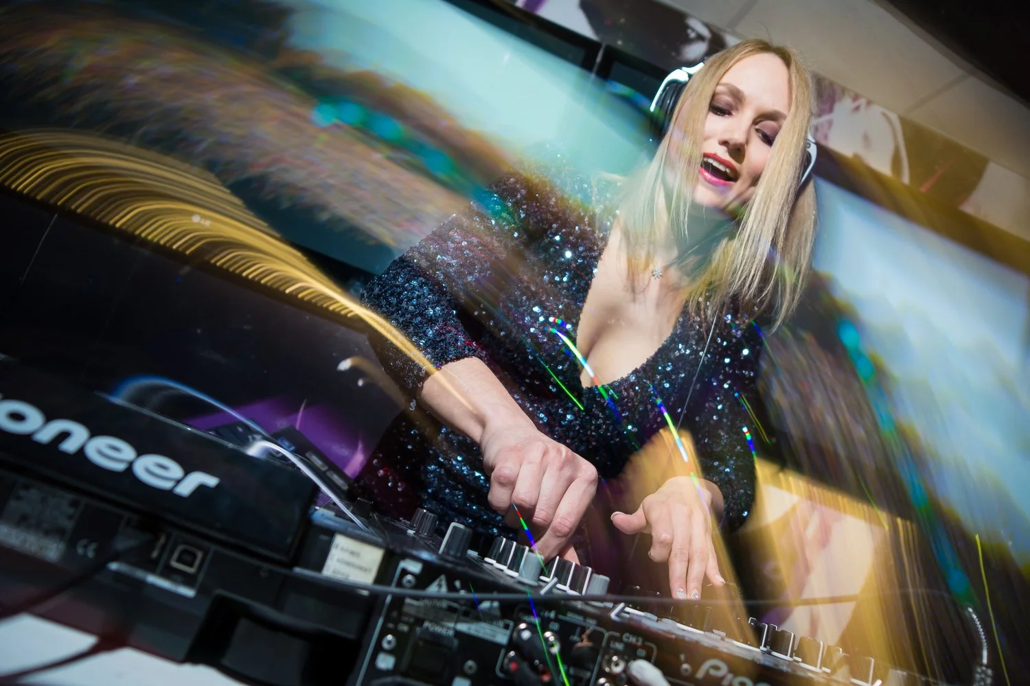 LINCOLN CROSSROADS MUSIC FESTIVAL : Olga's Groove