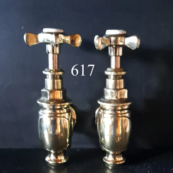617,-crested-globe-taps,-front.jpg