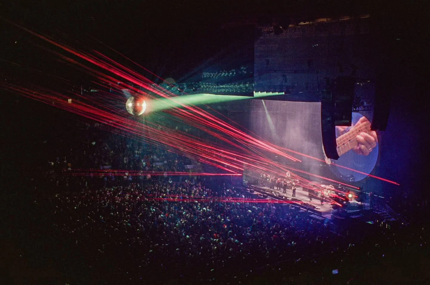 I've been itching to post some of these recent music-based film captures, so let's start with this gem of a series from the @davidgilmour show at @thegarden 
This concert was truly life-changing, as you can tell from the second slide where I didn't e