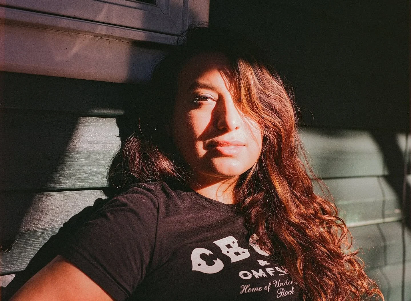 Speaking of images I'm at a loss of words for... I'll let the beauty of my fiance do the talking. It's honestly SCARY 🎃 how lucky I am to be able to live my life alongside such an incredible soul. ❤️&zwj;🔥
Also props to @fujifilm_profilm for creati