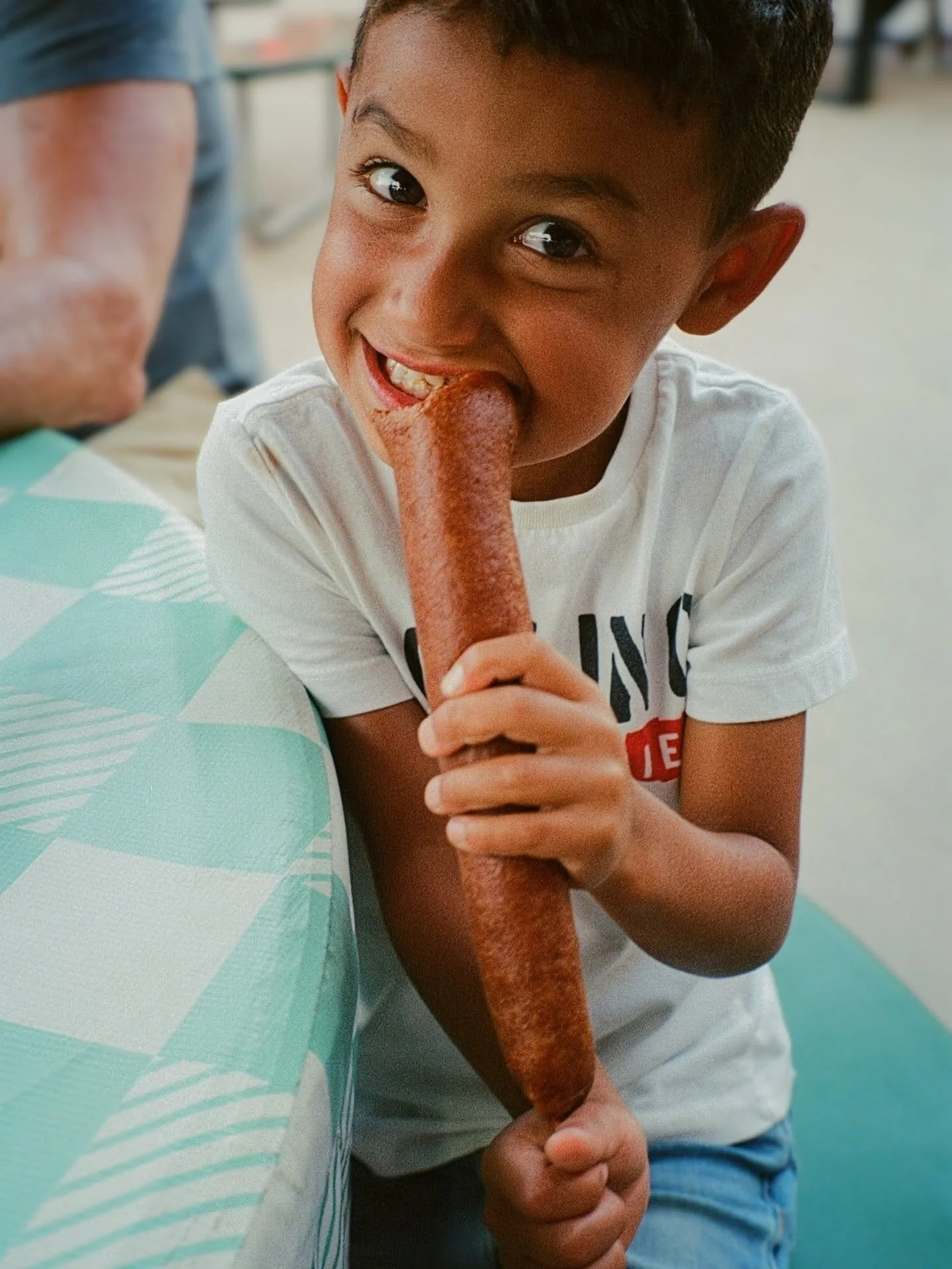 Happy belated birthday to my sister @blaynablayna 's youngest, Max! This lil maniac turned 6 and got a fish 🐟 welcome to the family Henry! He's also just like his dad @mrblayna and loves a solid meat stick.

📷 @leicacamerausa Mini Zoom
🎞️ @kodakpr
