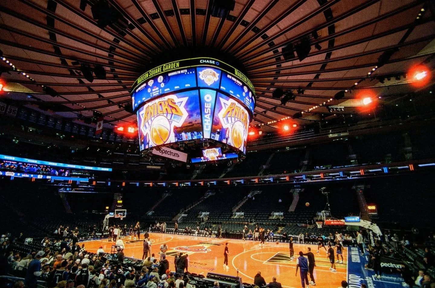 The @nyknicks have made it to the @nba finals for the first time in 27 years!!!!
I still can't believe I can say that and it's a real fact 🙌 there's still a lot of work to be done but the whole city should take a minute and enjoy this. We've waited 