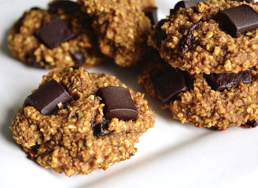 Healthy Pumpkin Chocolate Chip Cookies