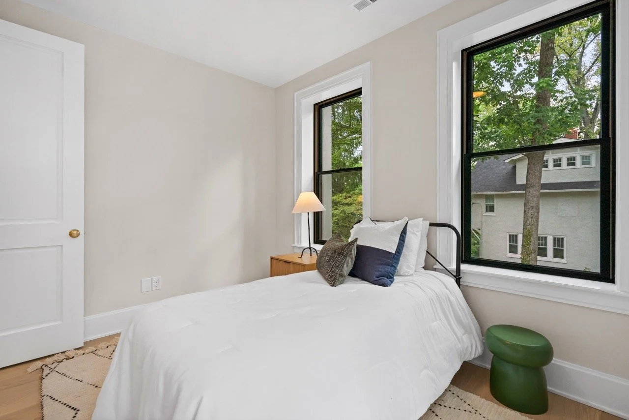 3748 Huntington St NW - 0059 Large.jpeg