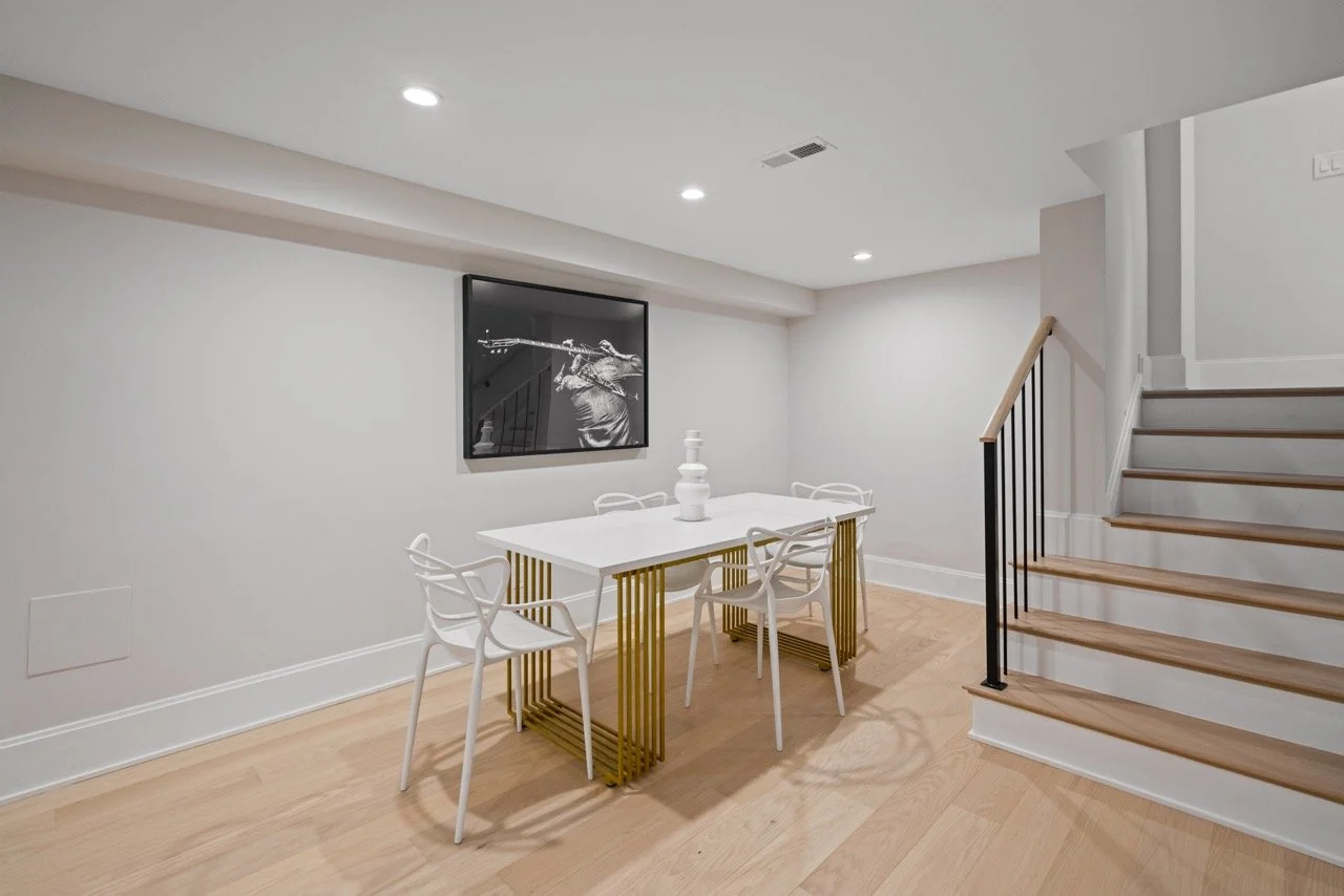 3748 Huntington St NW - 0083 Large.jpeg