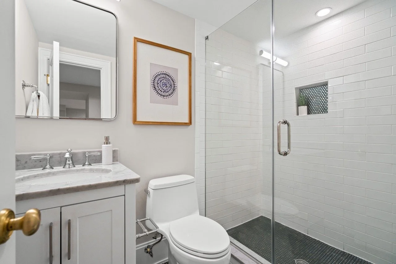 3748 Huntington St NW - 0094 Large.jpeg