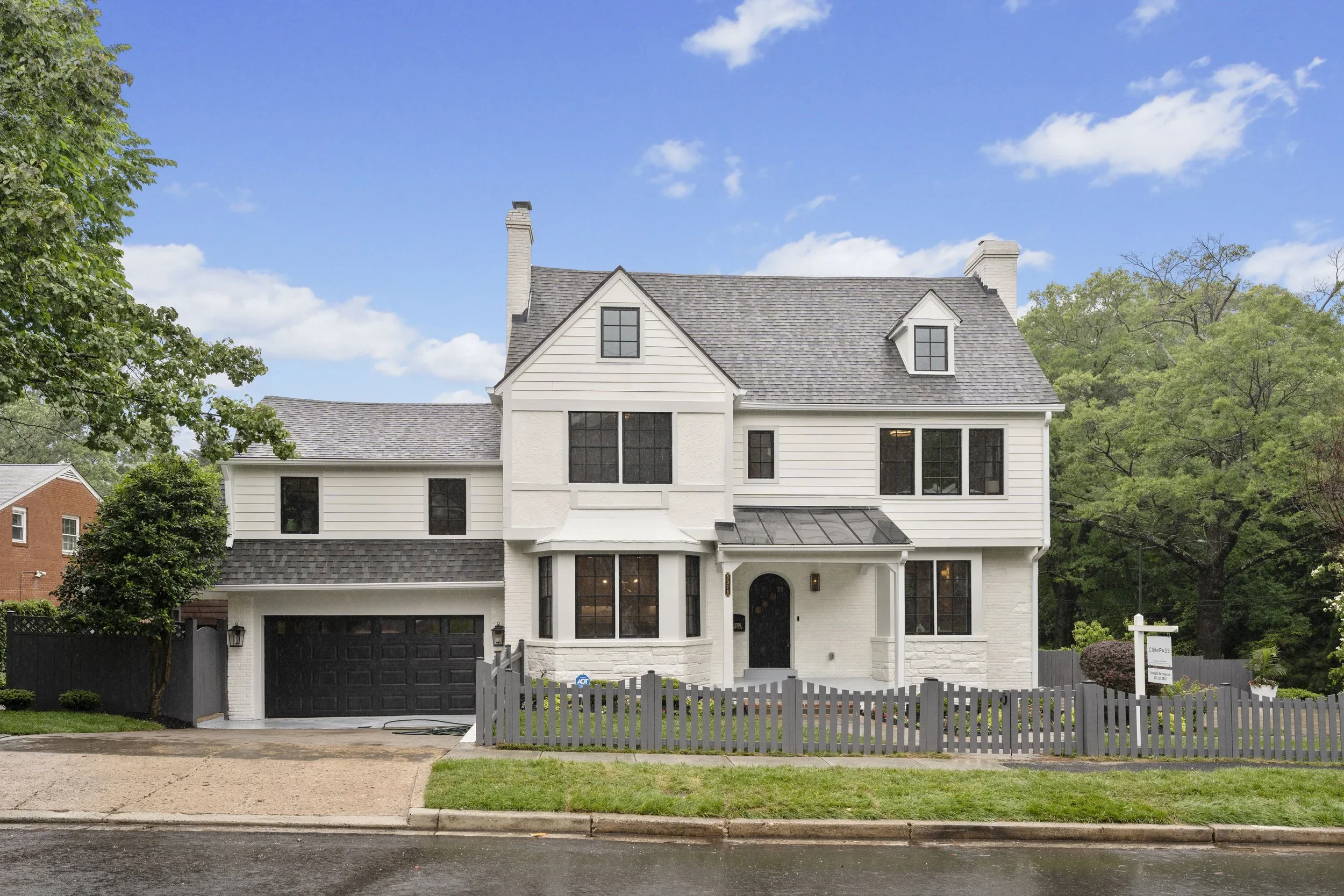 $1,689,900