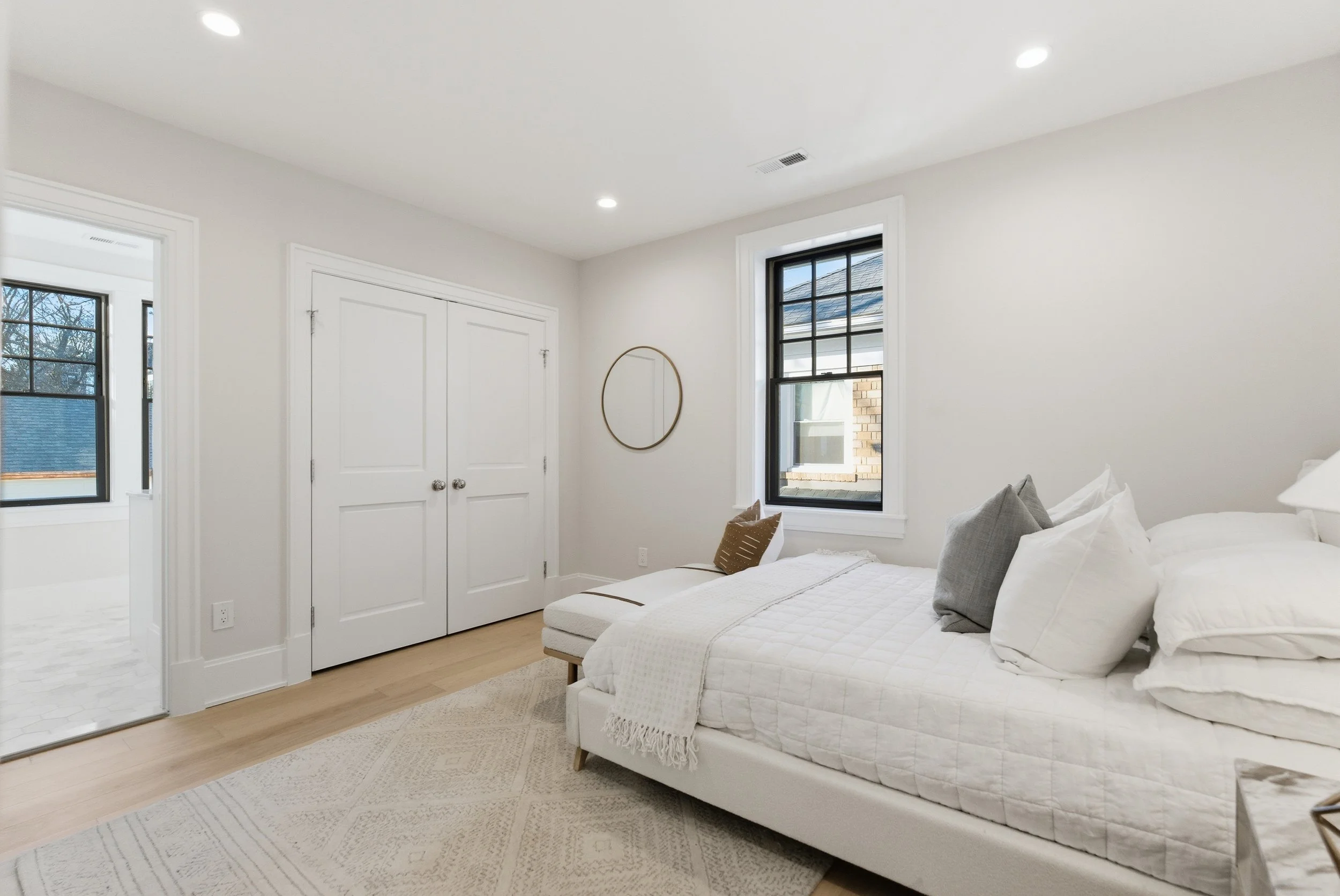 5606 Chevy Chase Pkwy NW, Washington, DC 20015 - 0073.jpg