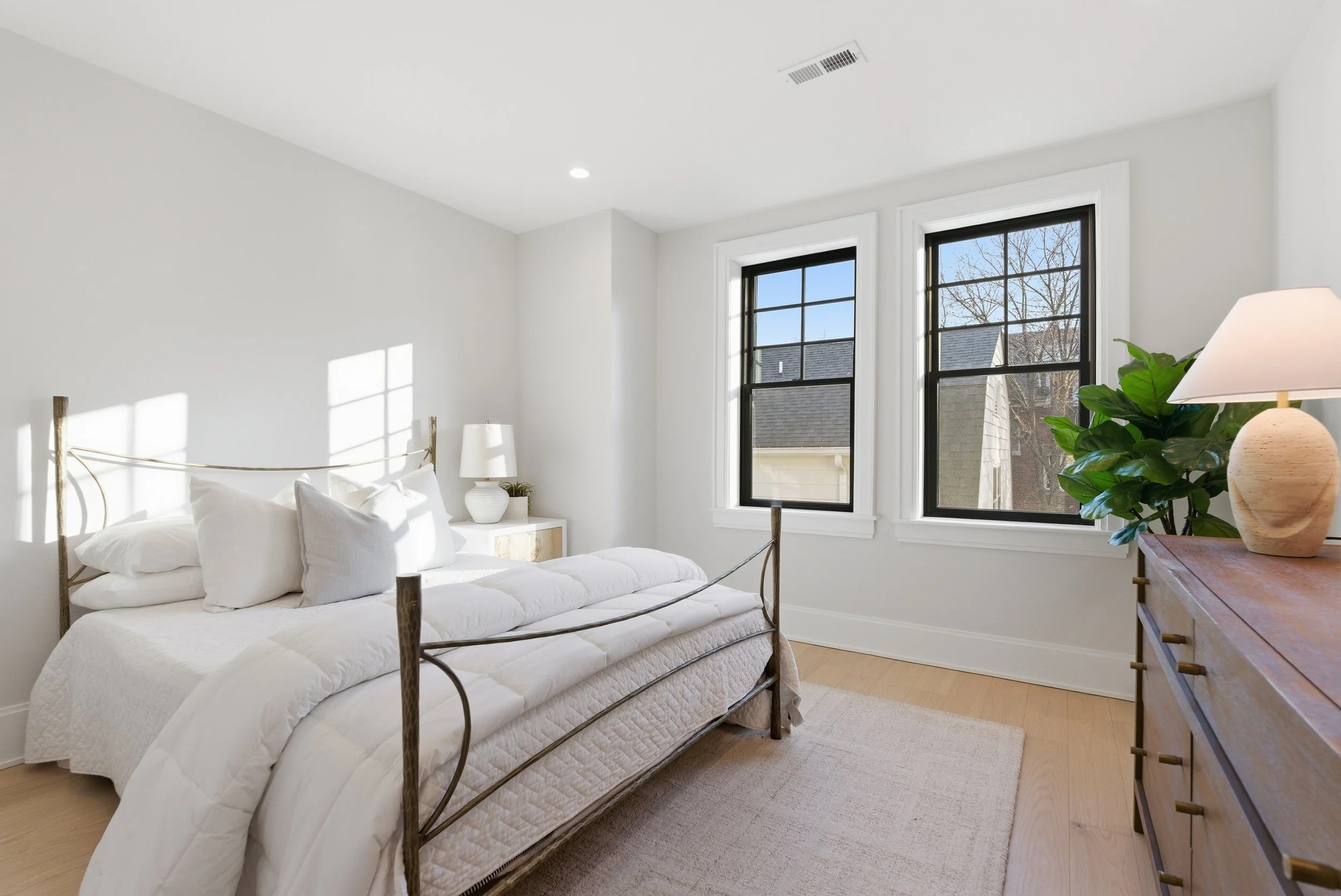 5606 Chevy Chase Pkwy NW, Washington, DC 20015 - 0078.jpg