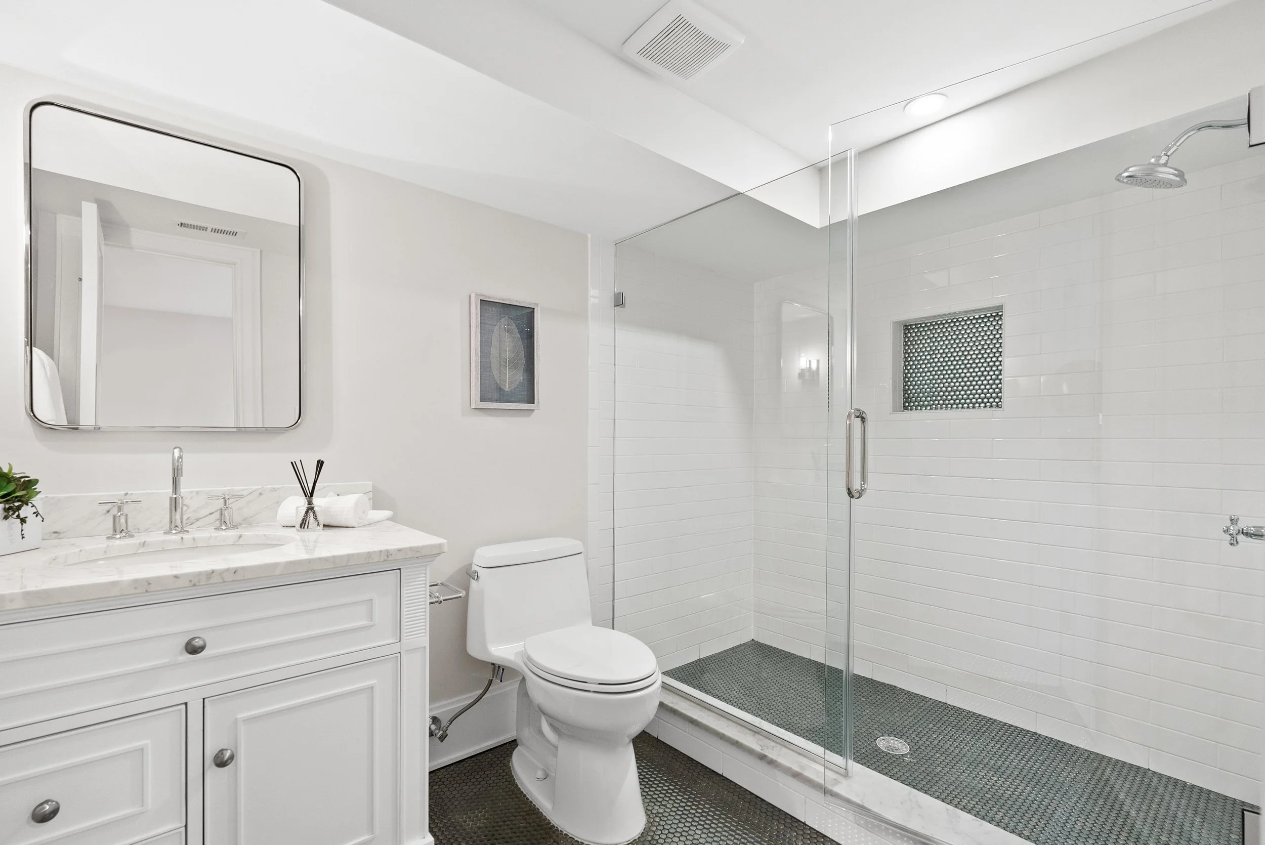 5606 Chevy Chase Pkwy NW, Washington, DC 20015 - 0104.jpg