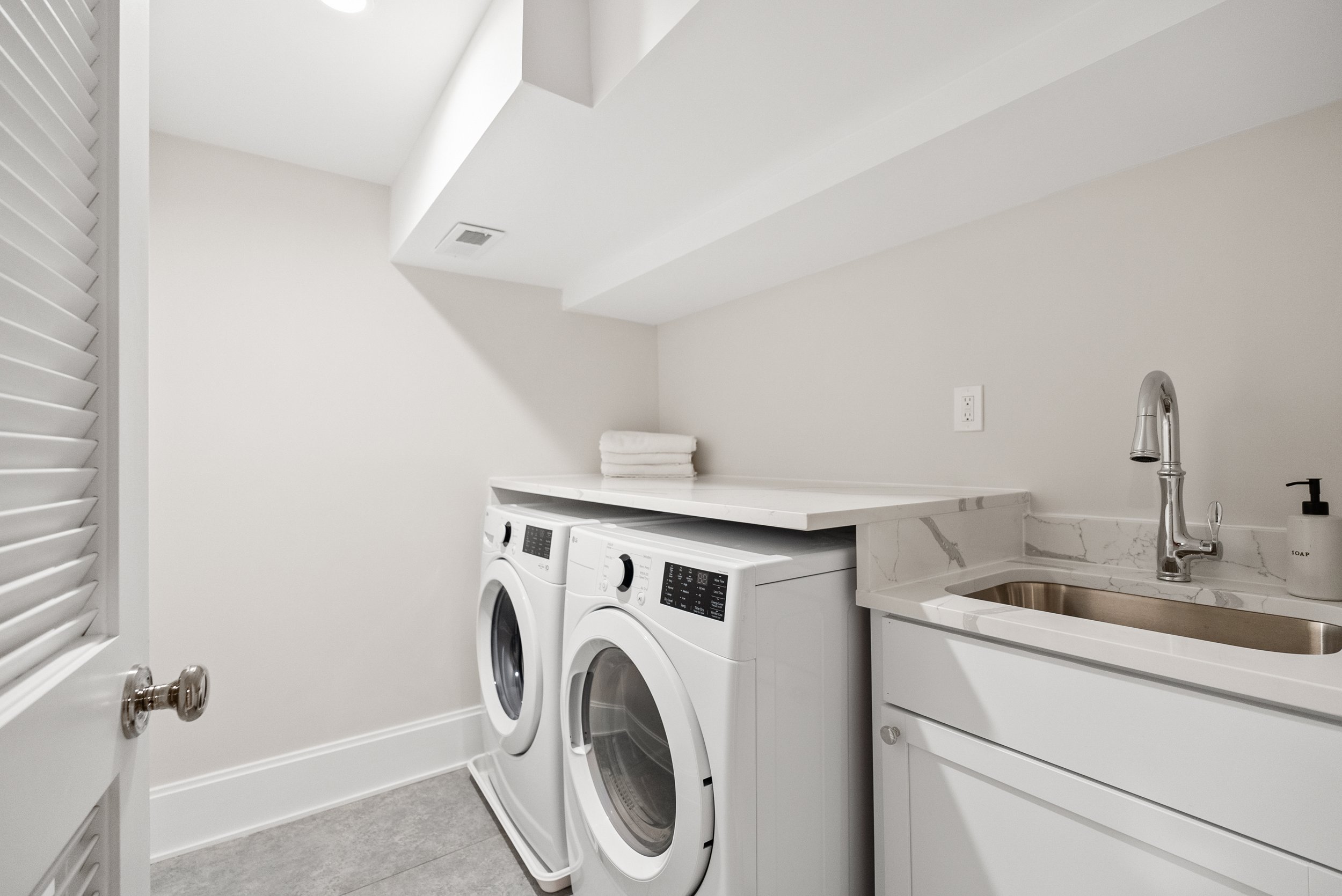 5606 Chevy Chase Pkwy NW, Washington, DC 20015 - 0107.jpg