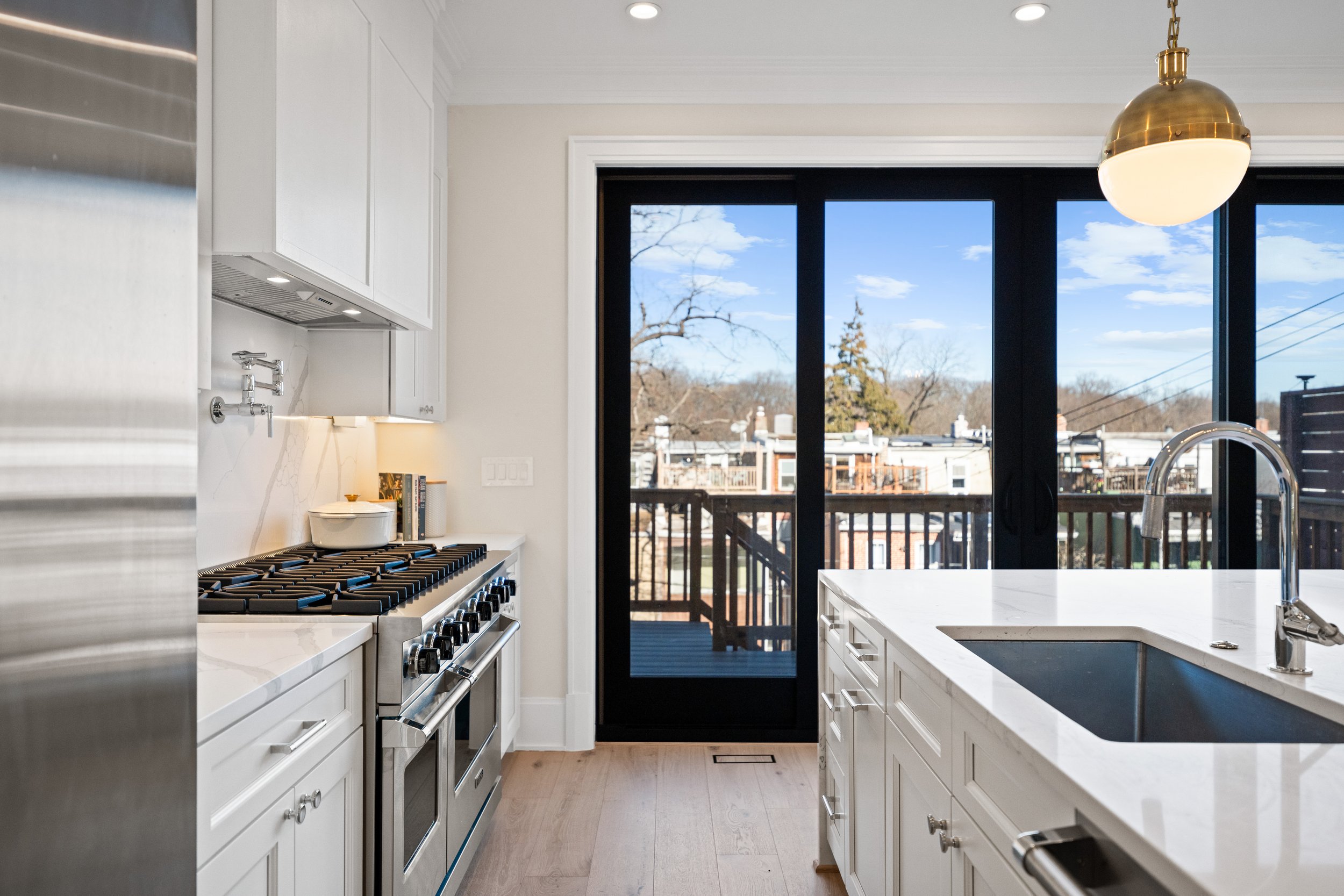 1863 Newton St NW, Washington, DC 20010, USA - 0012.jpg