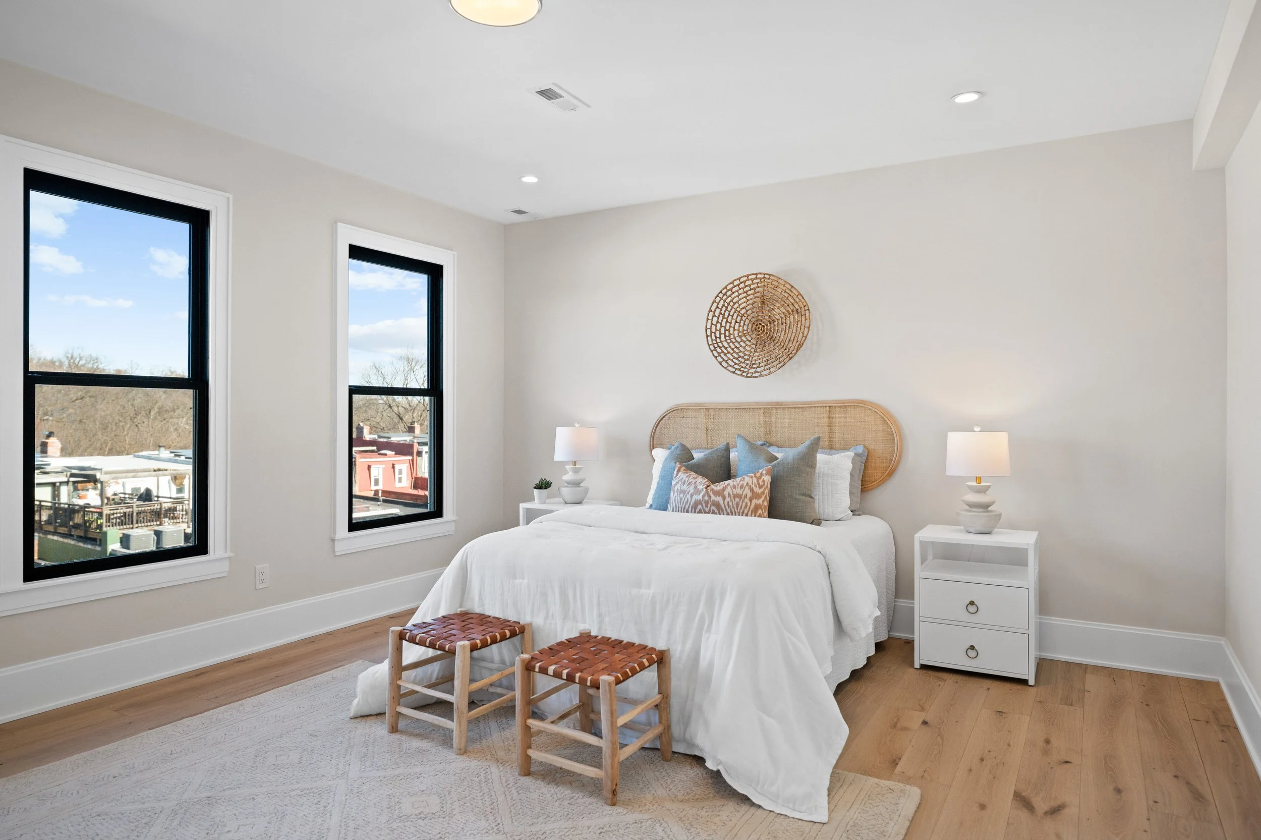 1863 Newton St NW, Washington, DC 20010, USA - 0017.jpg