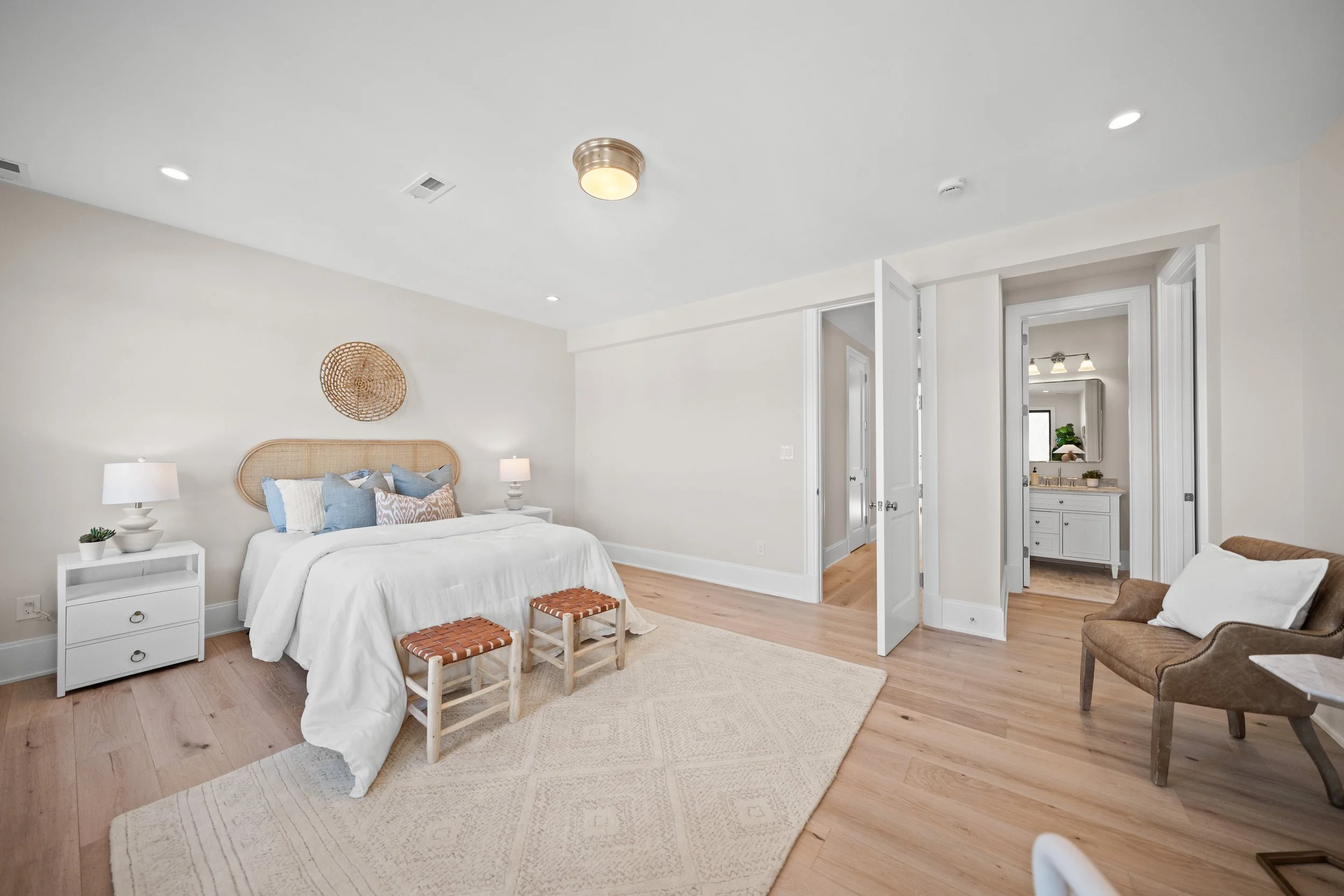 1863 Newton St NW, Washington, DC 20010, USA - 0018.jpg