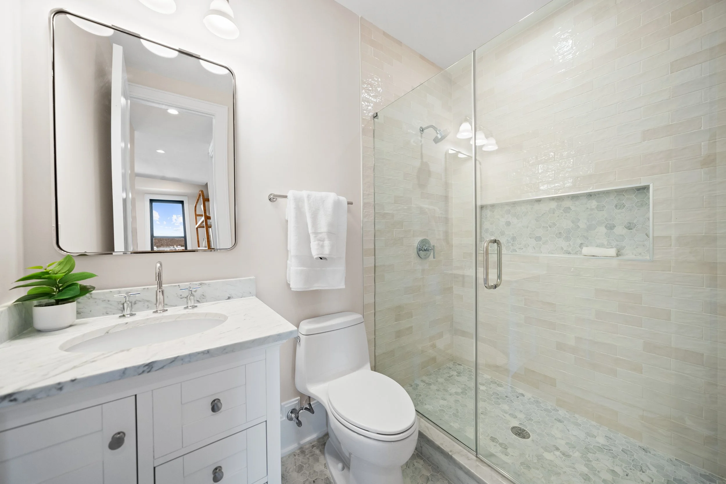 1863 Newton St NW, Washington, DC 20010, USA - 0031.jpg