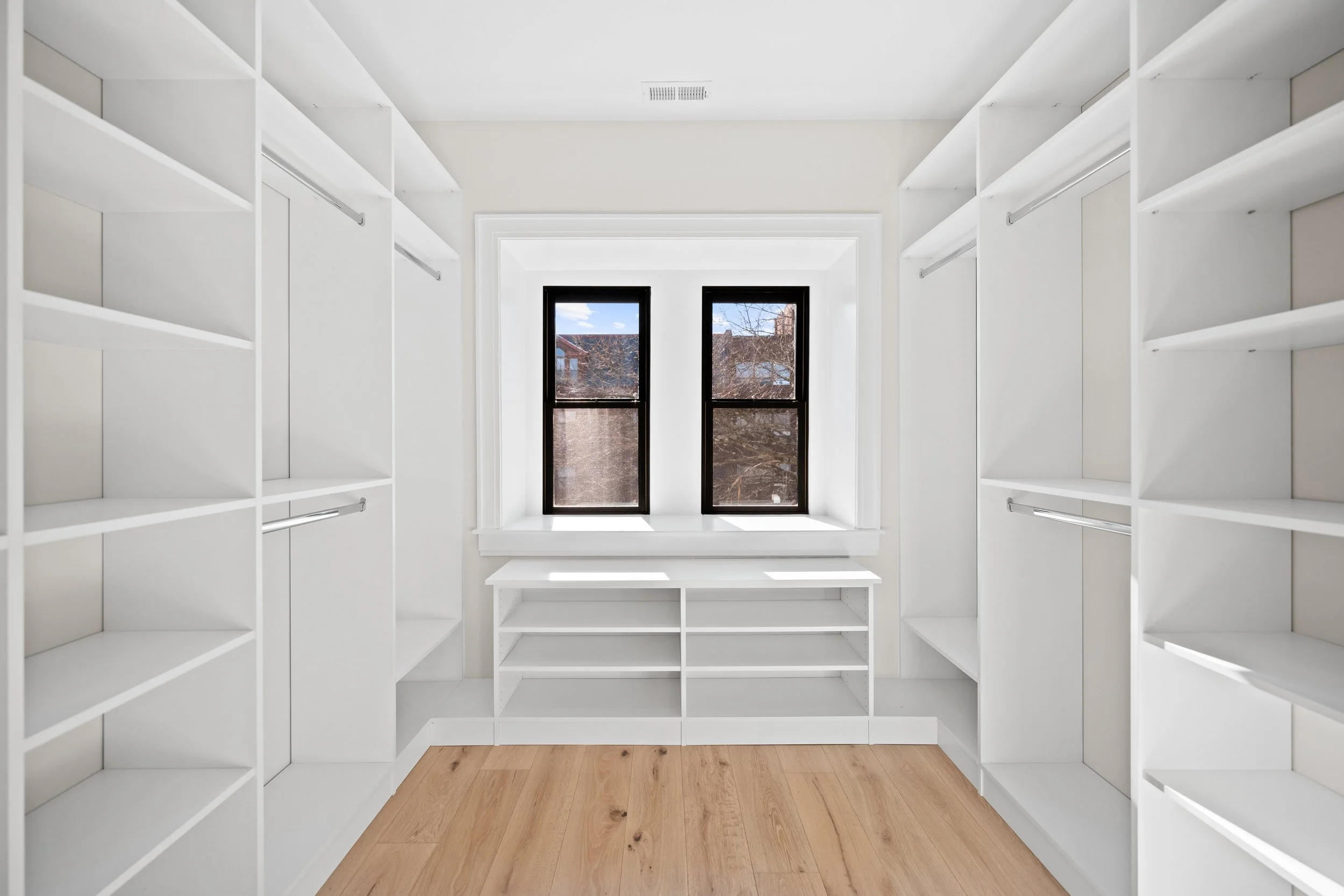 1863 Newton St NW, Washington, DC 20010, USA - 0036.jpg