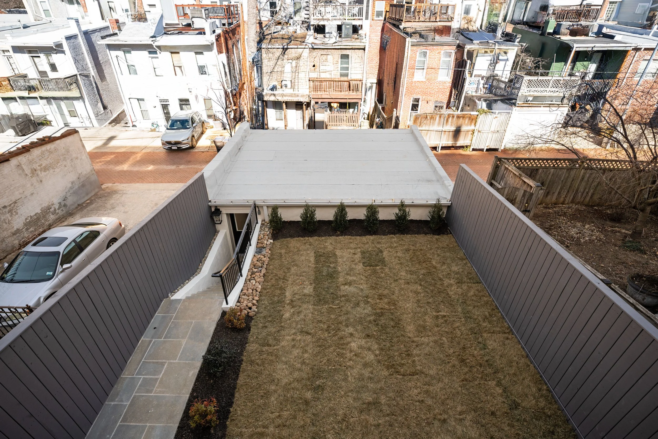 1863 Newton St NW, Washington, DC 20010, USA - 0055.jpg