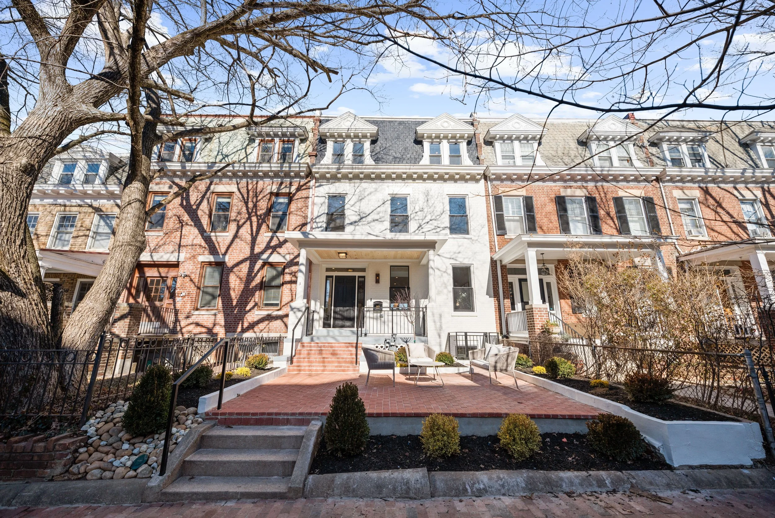 1863 Newton St NW, Washington, DC 20010, USA - 0059.jpg