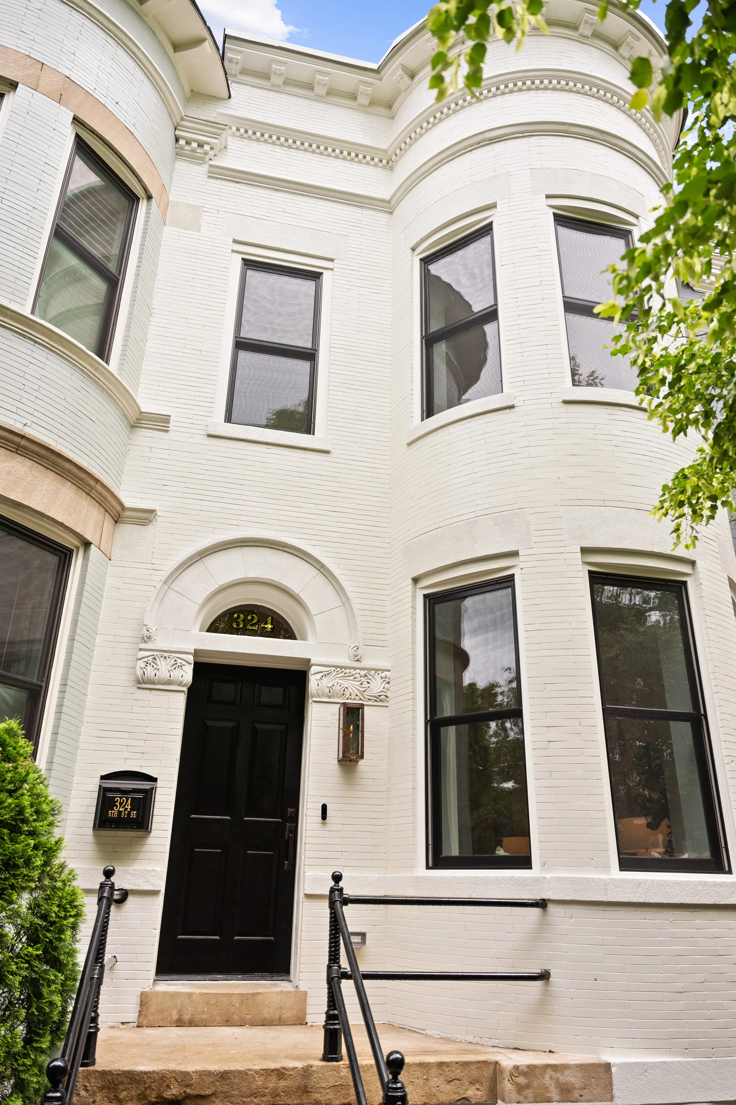 324 5th St SE, Washington, DC 20003, USA - 0003.jpg