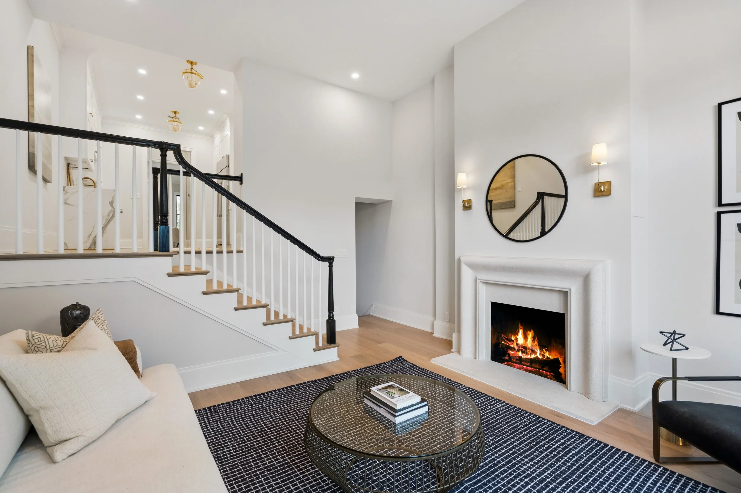 626 A St NE - 0047.jpg