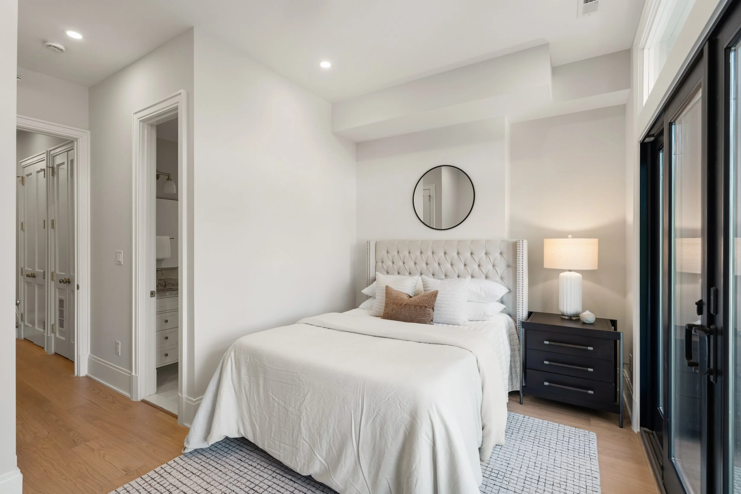626 A St NE - 0074.jpg