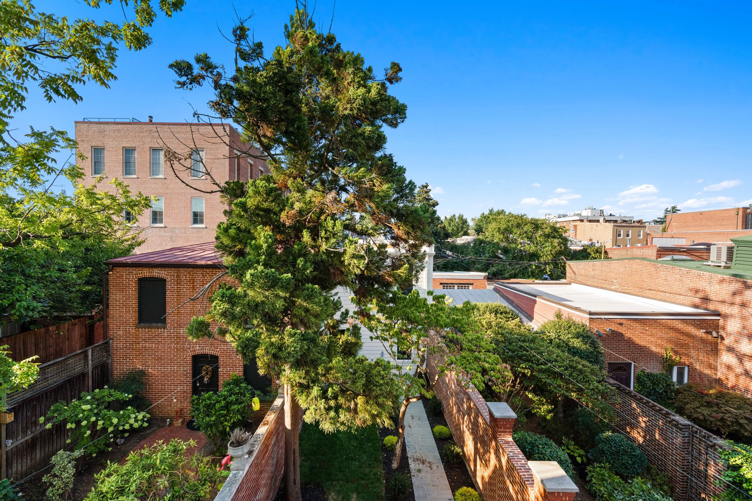 626 A St NE - 0075.jpg