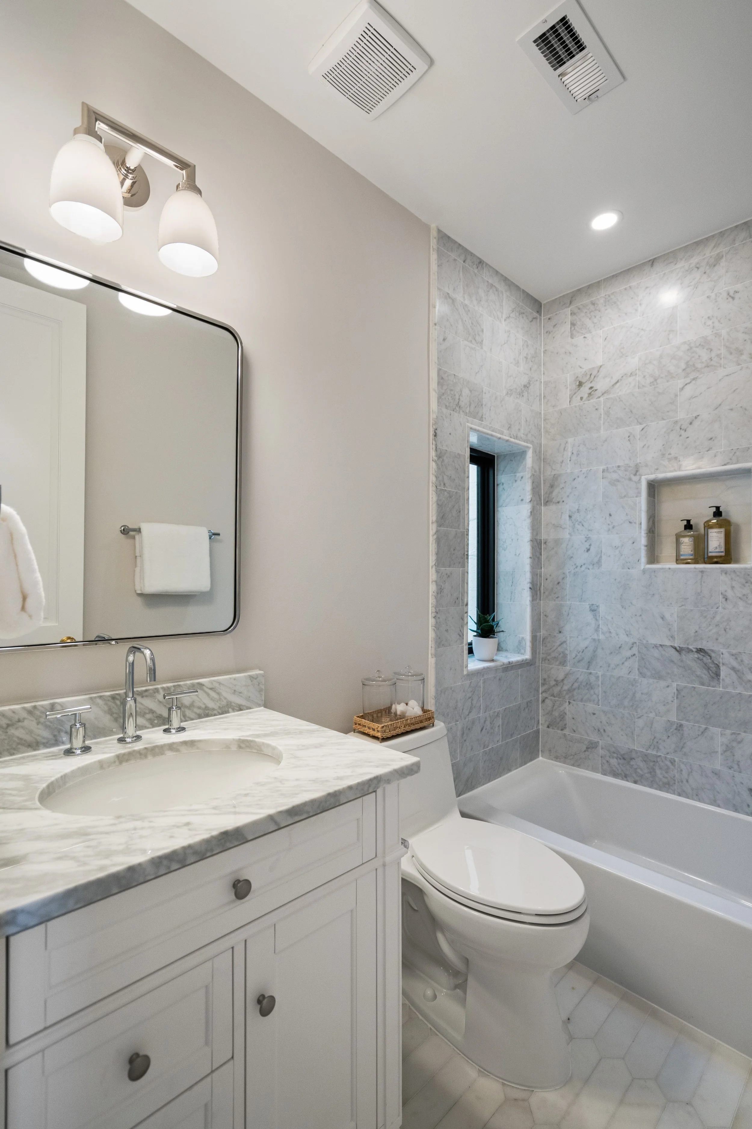 626 A St NE - 0078.jpg