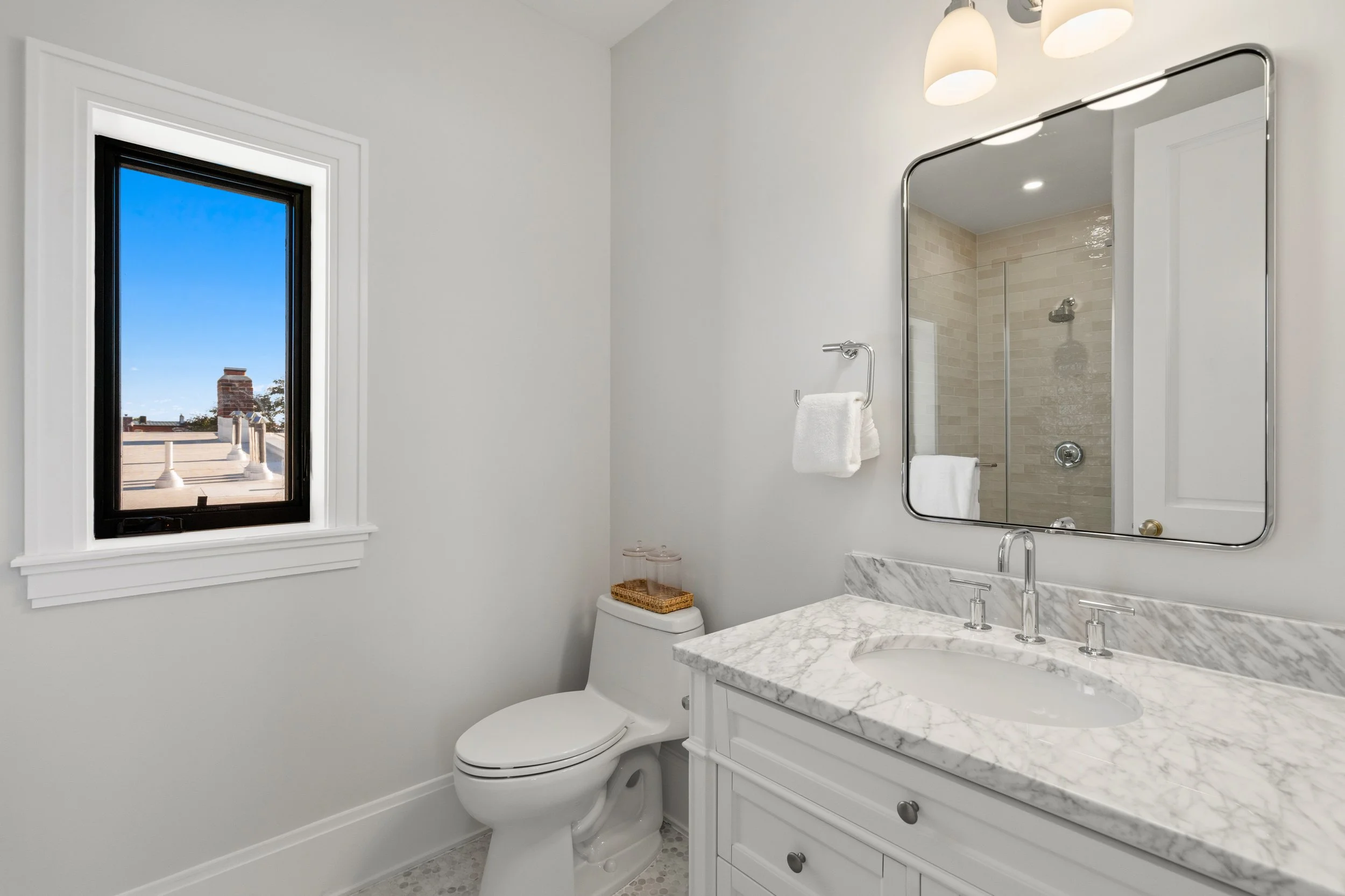 626 A St NE - 0084.jpg