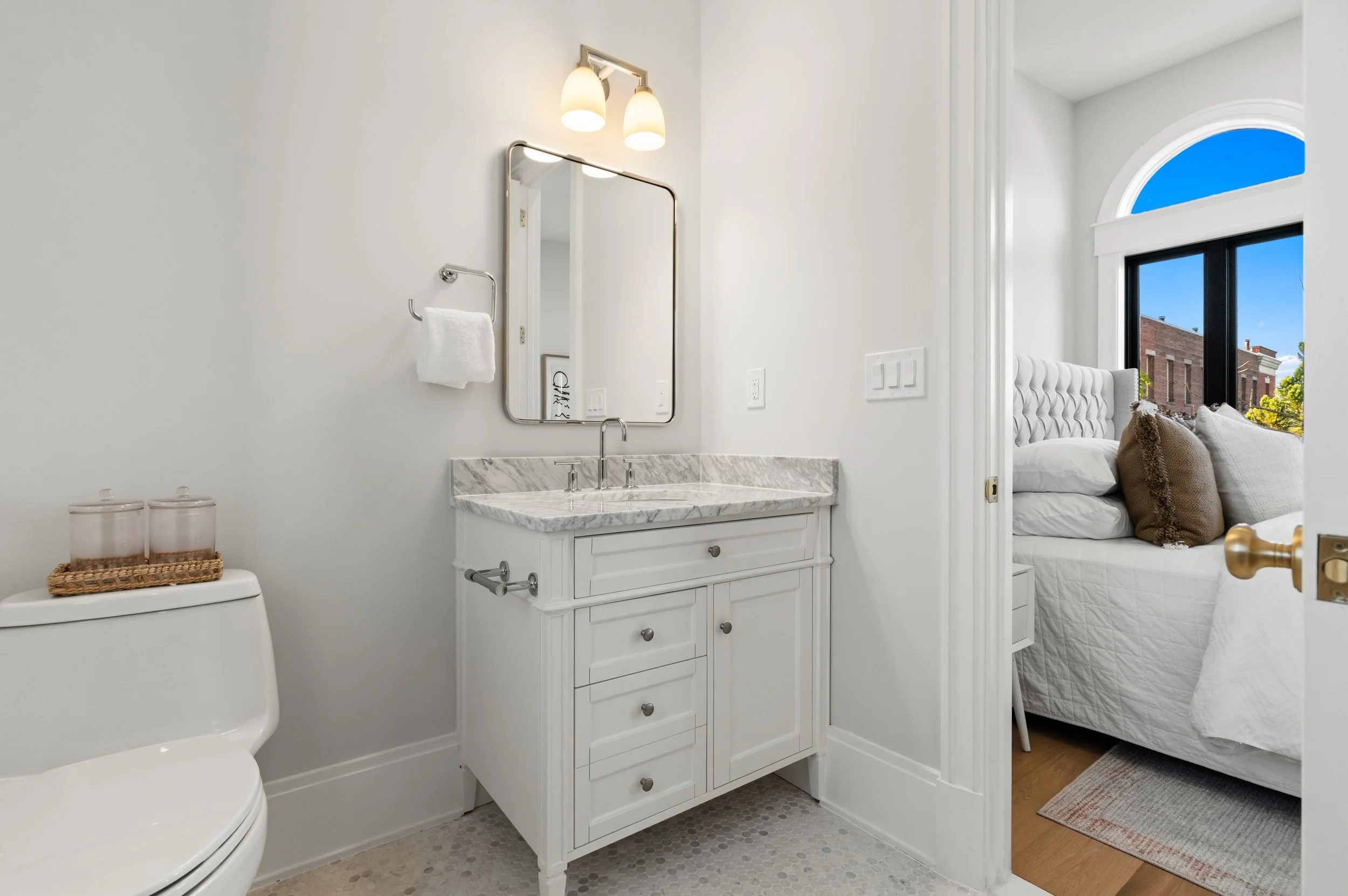 626 A St NE - 0088.jpg