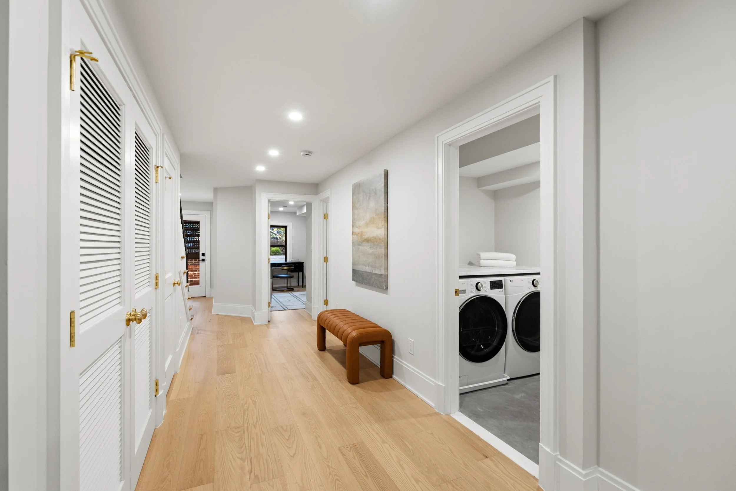 626 A St NE - 0097.jpg