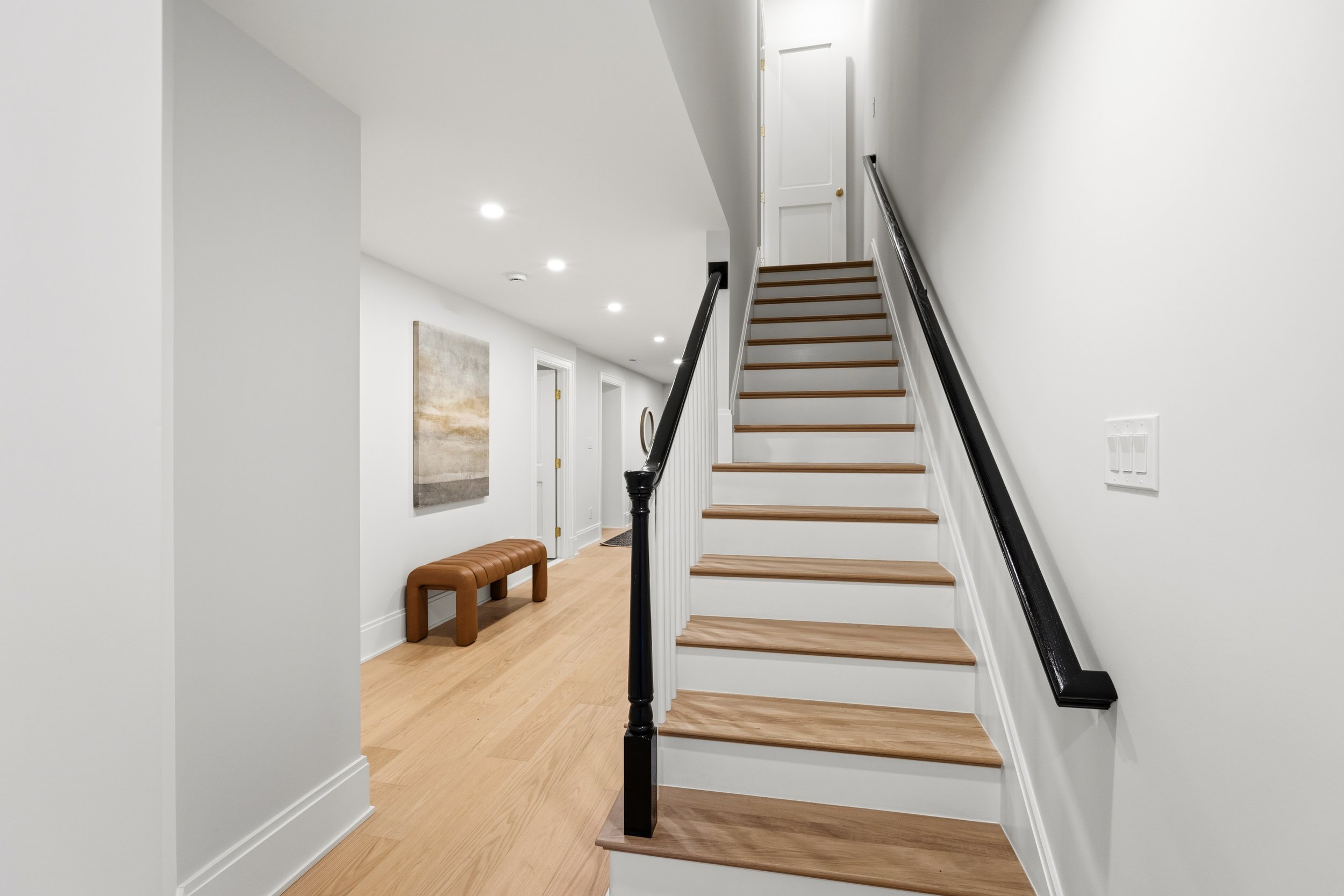 626 A St NE - 0106.jpg