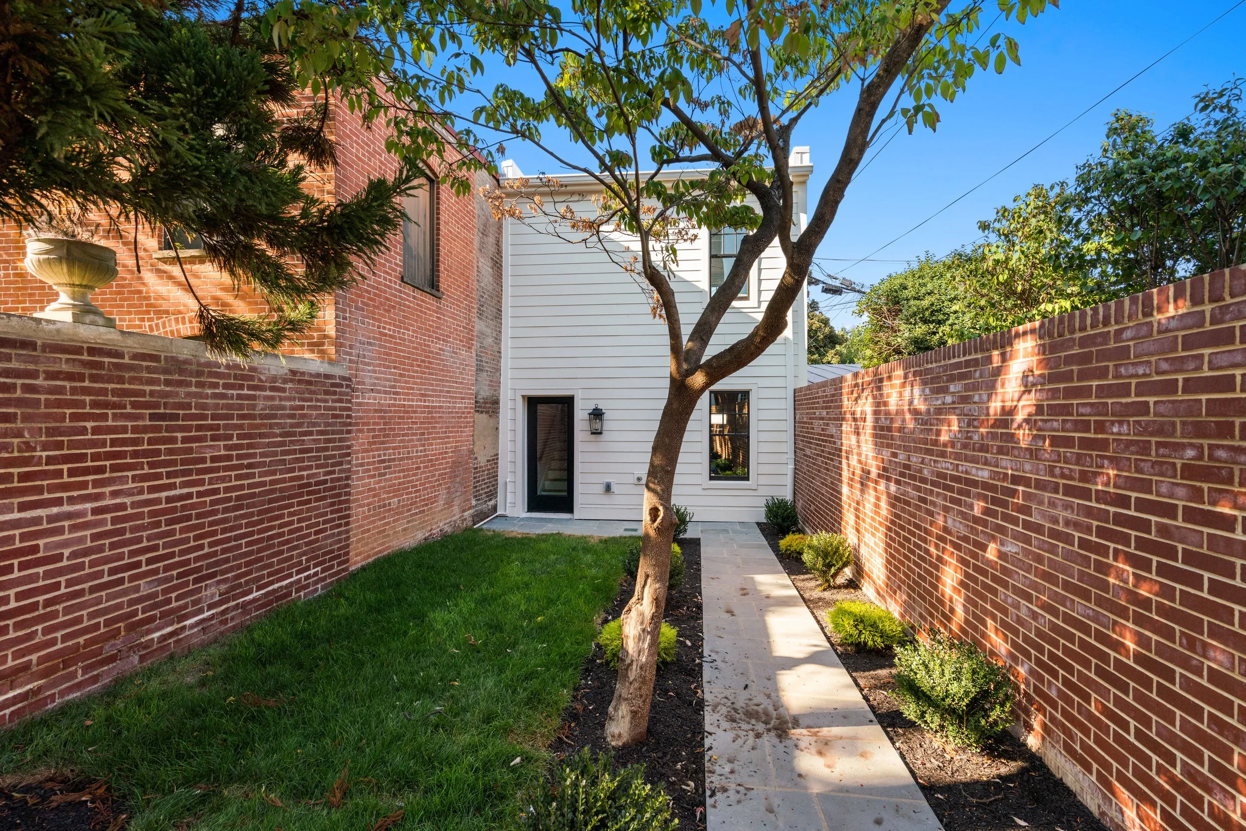 626 A St NE - 0120.jpg