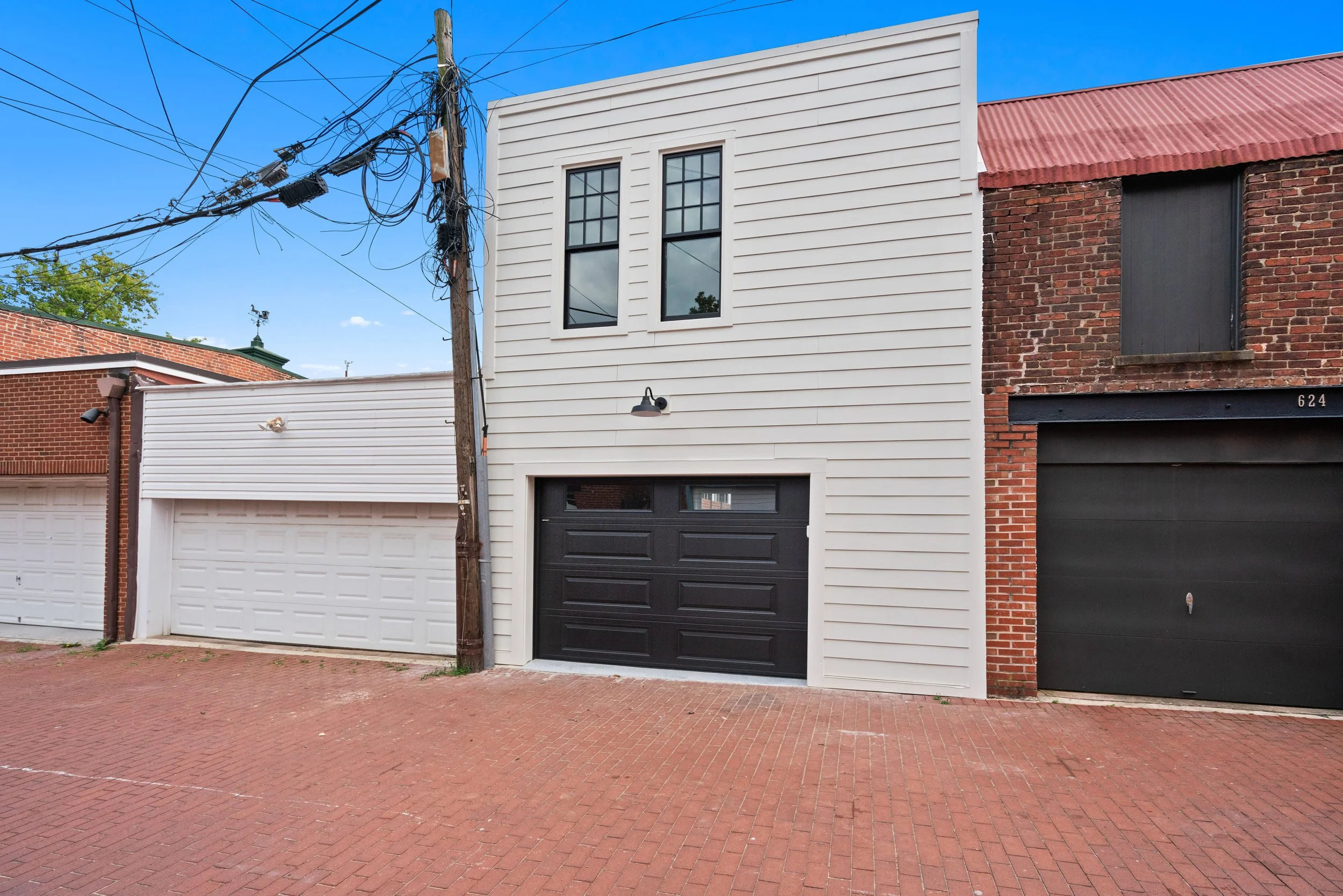 626 A St NE - 0139.jpg
