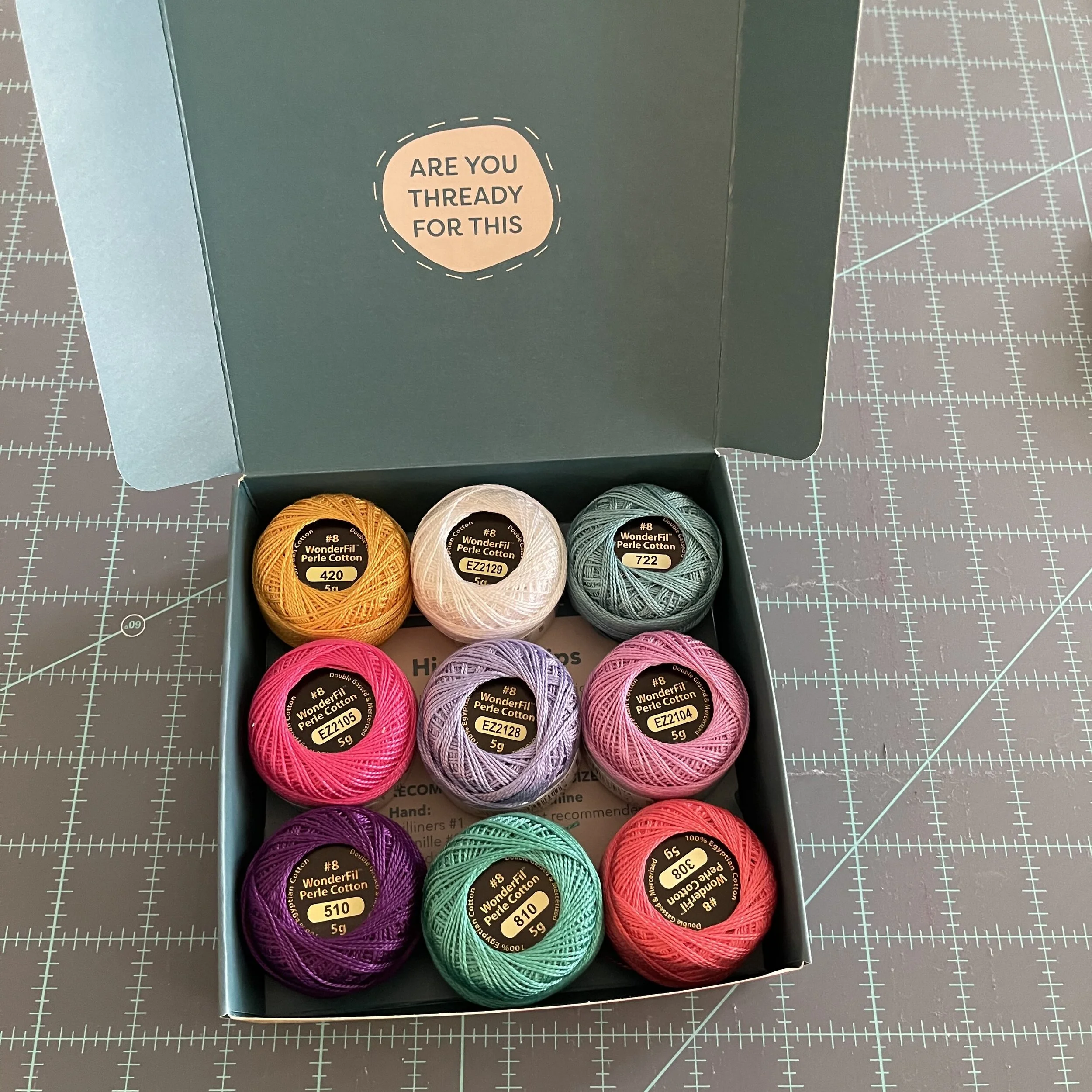 Eleganza Little Box of Perles - Spring Thread Set