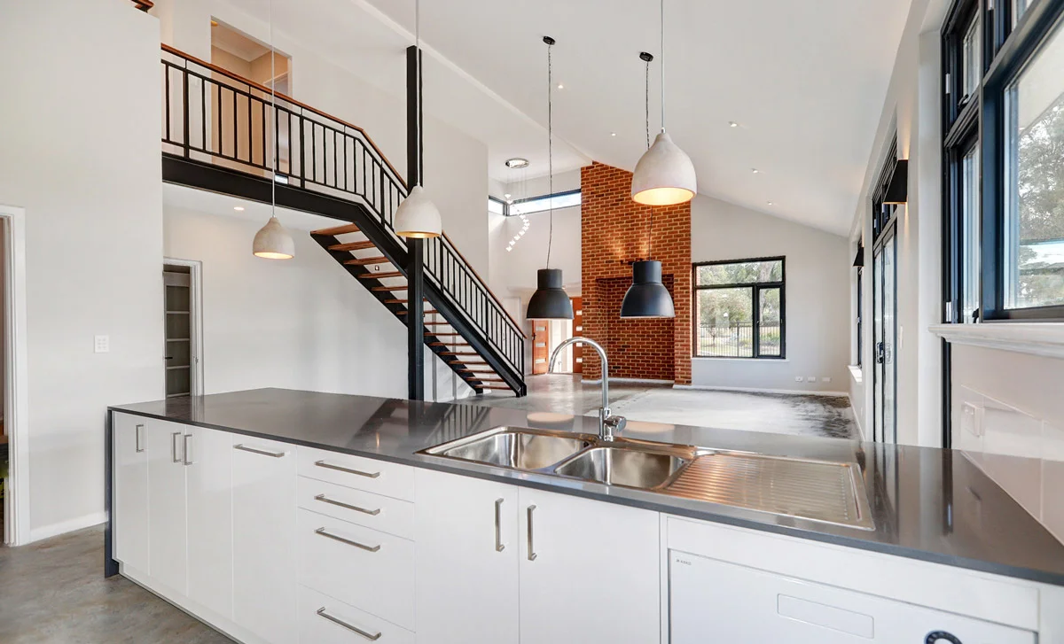Home_03.jpg